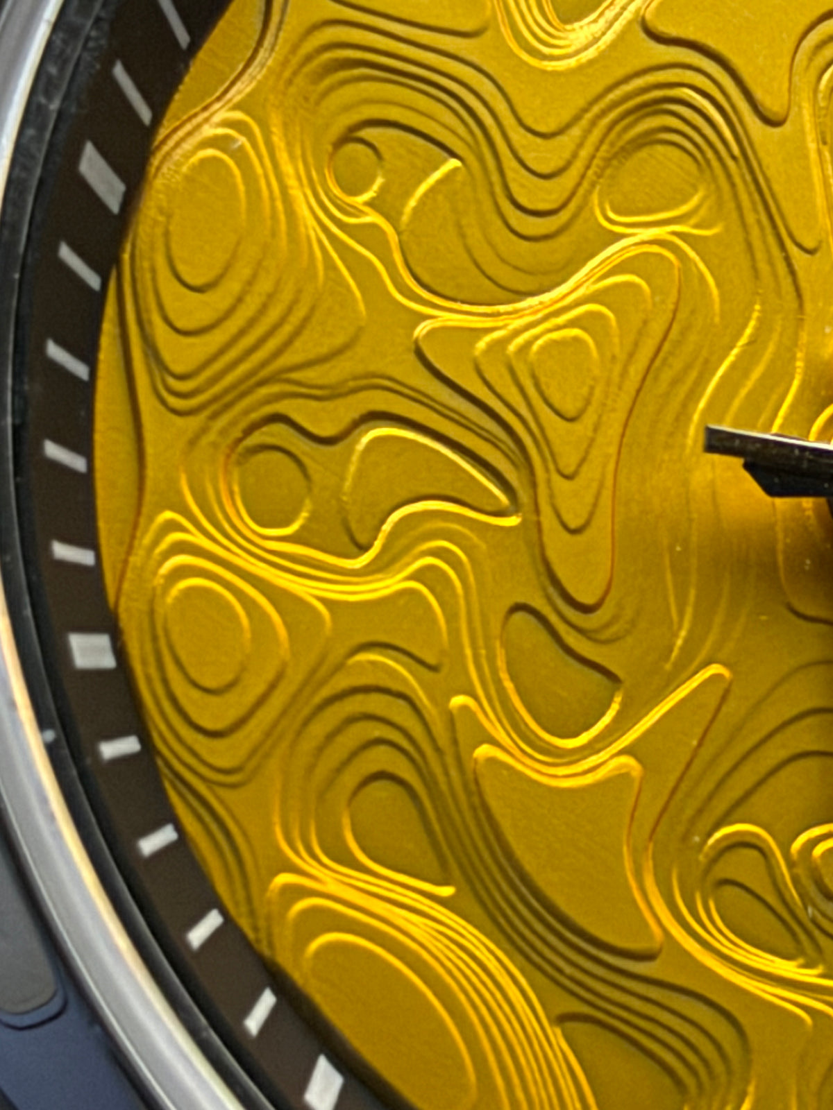 Goldfinger. 40mm stainless steel case. Sapphire crystal. Seiko NH35.