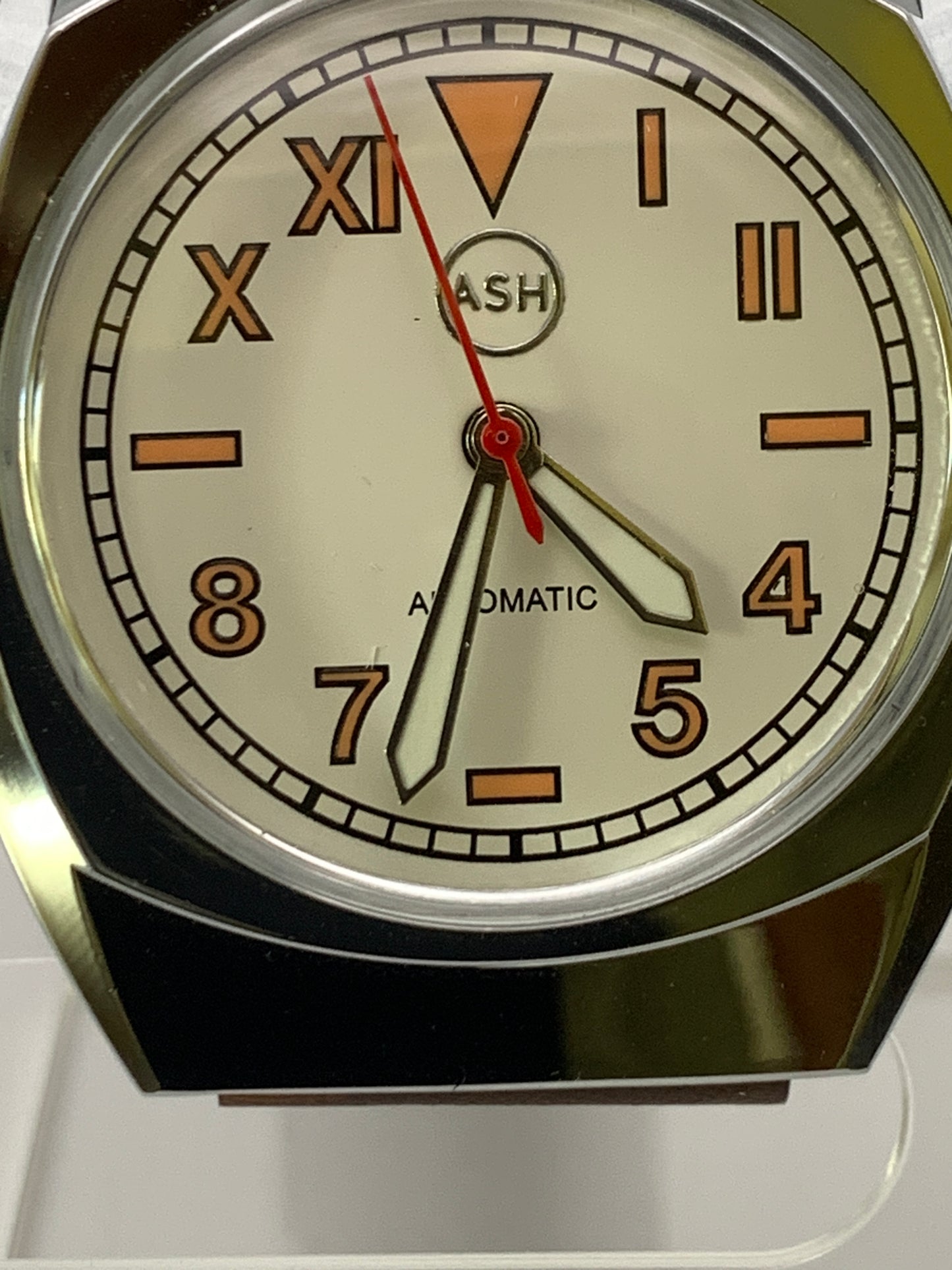 Neo-vintage collection. NOS 36mm Gruen case marriage. California dial.