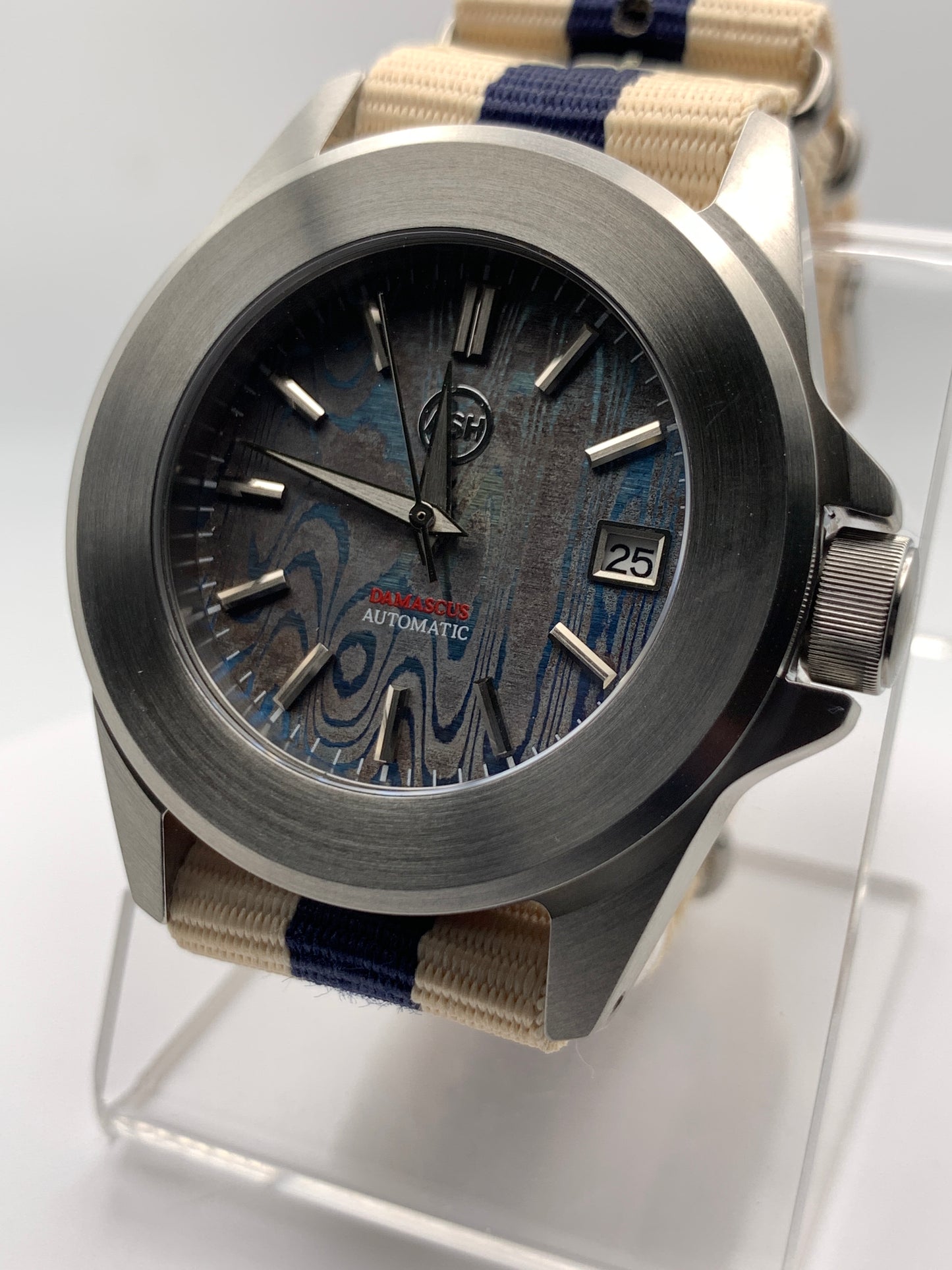 Ghost Fleet. 40mm brushed stainless steel case. Sapphire crystal. Seiko NH35.