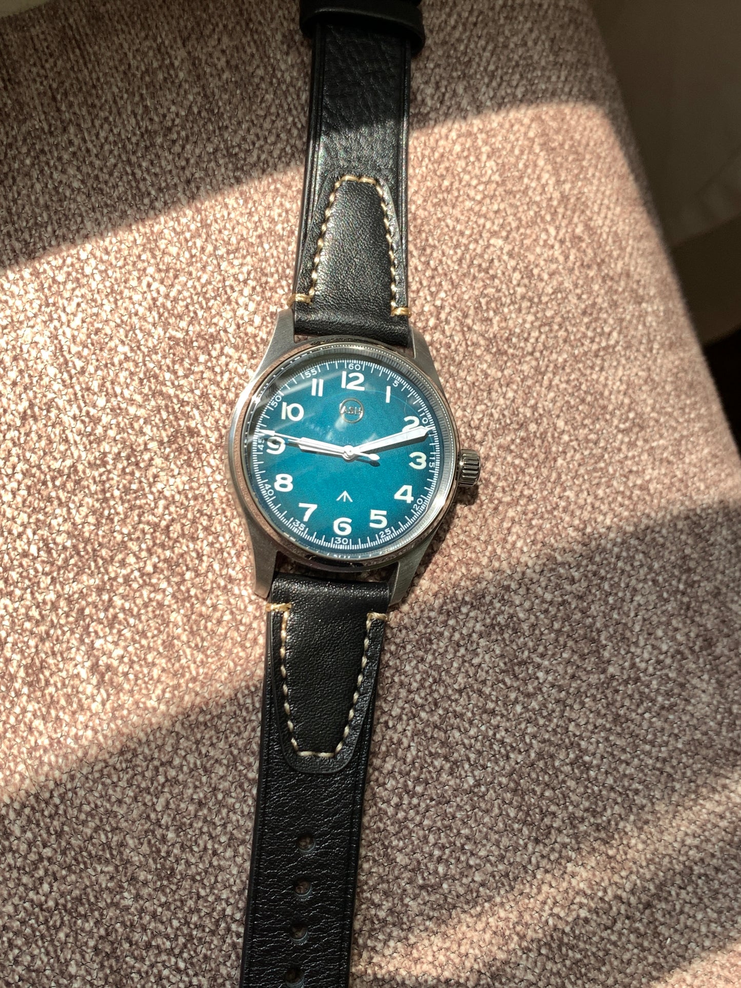 True North - 39mm stainless steel case. Sapphire crystal. Seiko NH38.