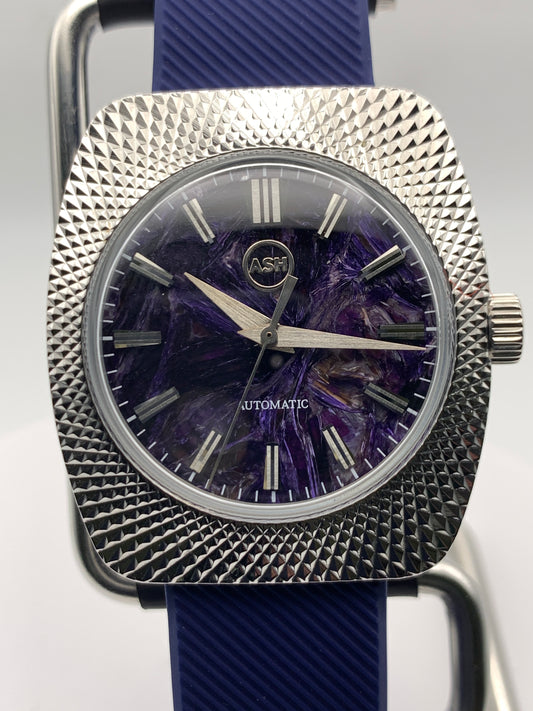 Lily 1.1 - Faceted 37mm stainless steel case. Acrylic domed crystal. Charlotte stone dial.  Seiko NH38.