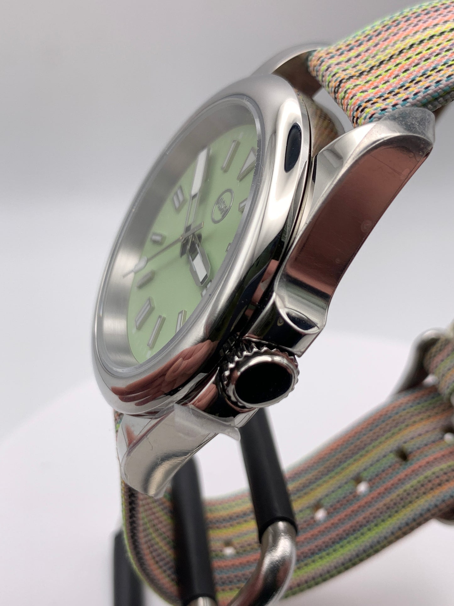 Minty 2. 39mm Stainless steel. Sapphire crystal. Seiko NH38. Matching bracelet and two straps included.