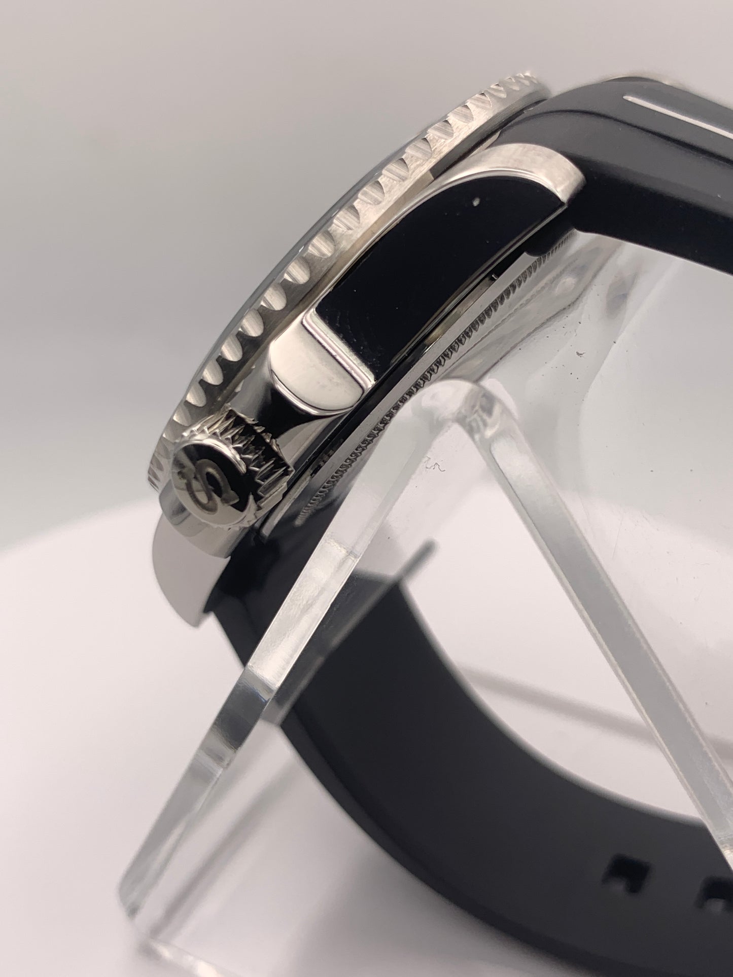 Swirlwind. 41mm Stainless steel case. Sapphire crystal. NH38 automatic. 120 click unidirectional bezel.