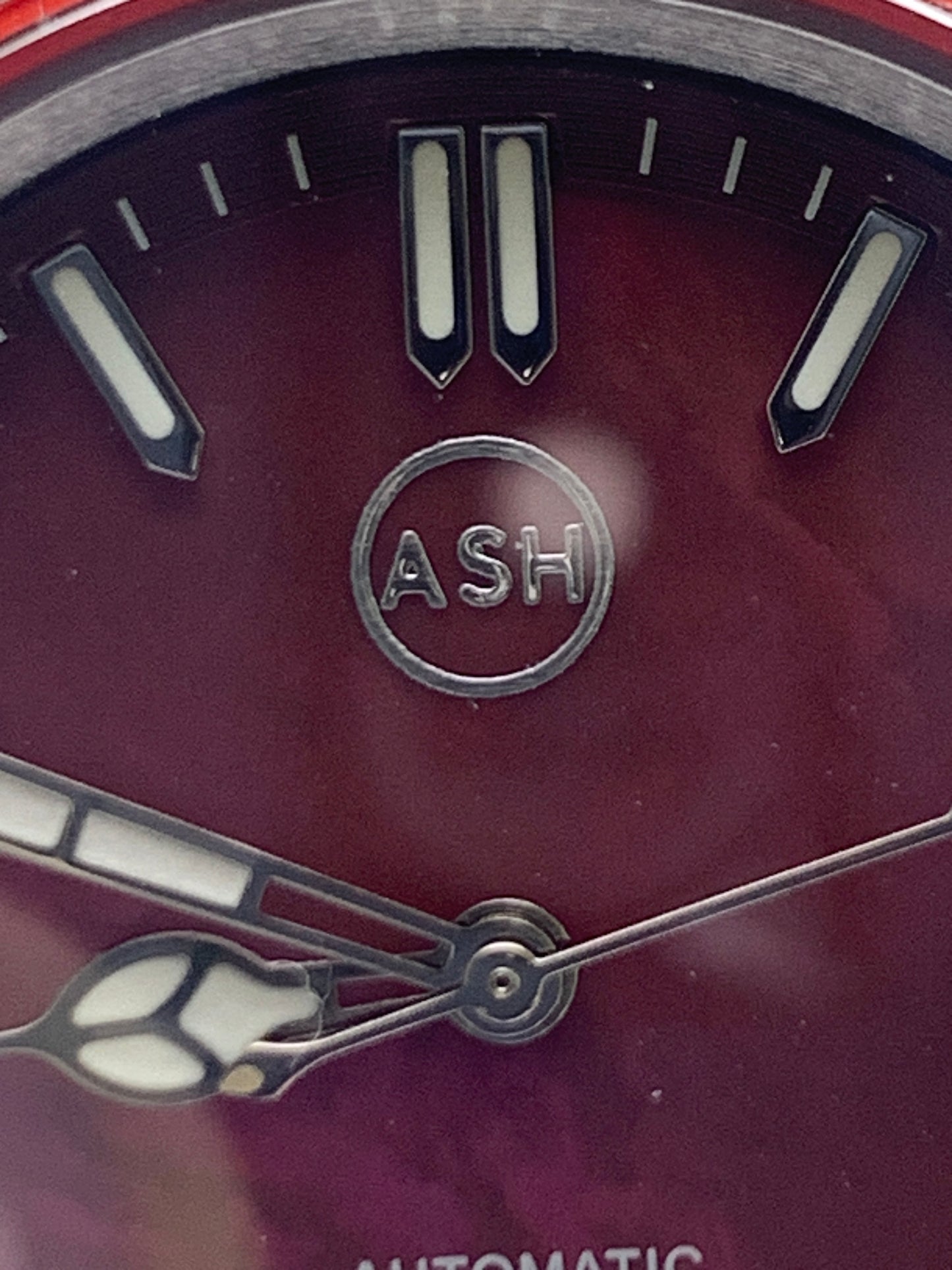 Rosie. 39mm Stainless steel. Mother of pearl dial. Sapphire crystal. Seiko NH35 automatic.