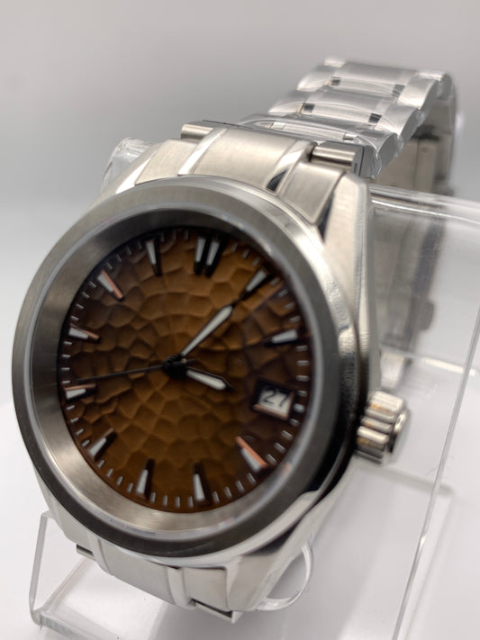 Klendathu.  Highly textured dial. 39mm stainless steel case and matching bracelet. Sapphire crystal. NH35 automatic.