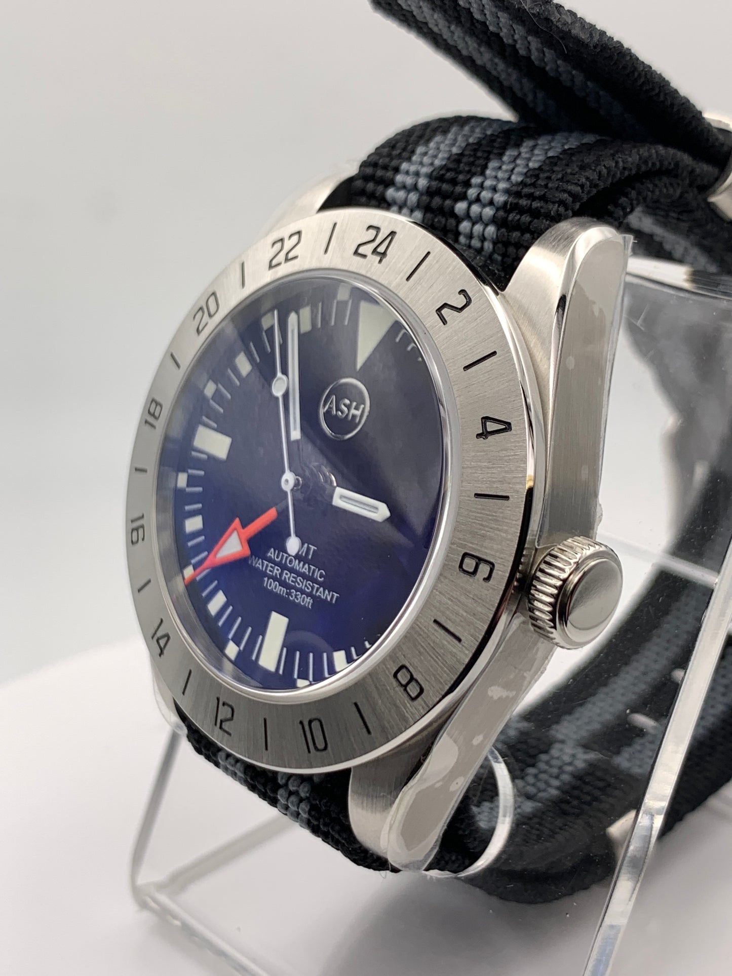 Vibe 1655. 40mm Stainless steel GMT case. Sapphire crystal. NH34 movement.