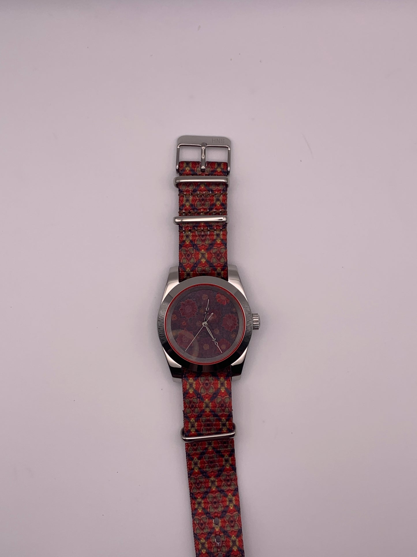 Brocade. 39mm stainless steel case. Sapphire crystal. Seiko NH38.