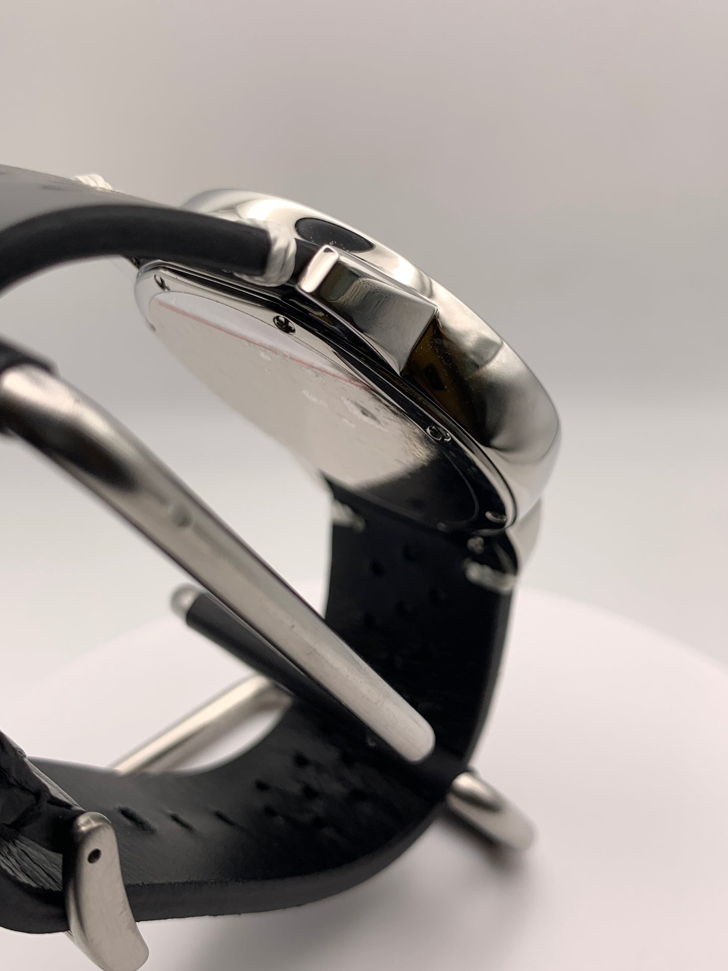 Grace 2. 42mm Stainless steel. Vintage Elgin enamel dial. Sapphire crystal. Miyota 2036 quartz.