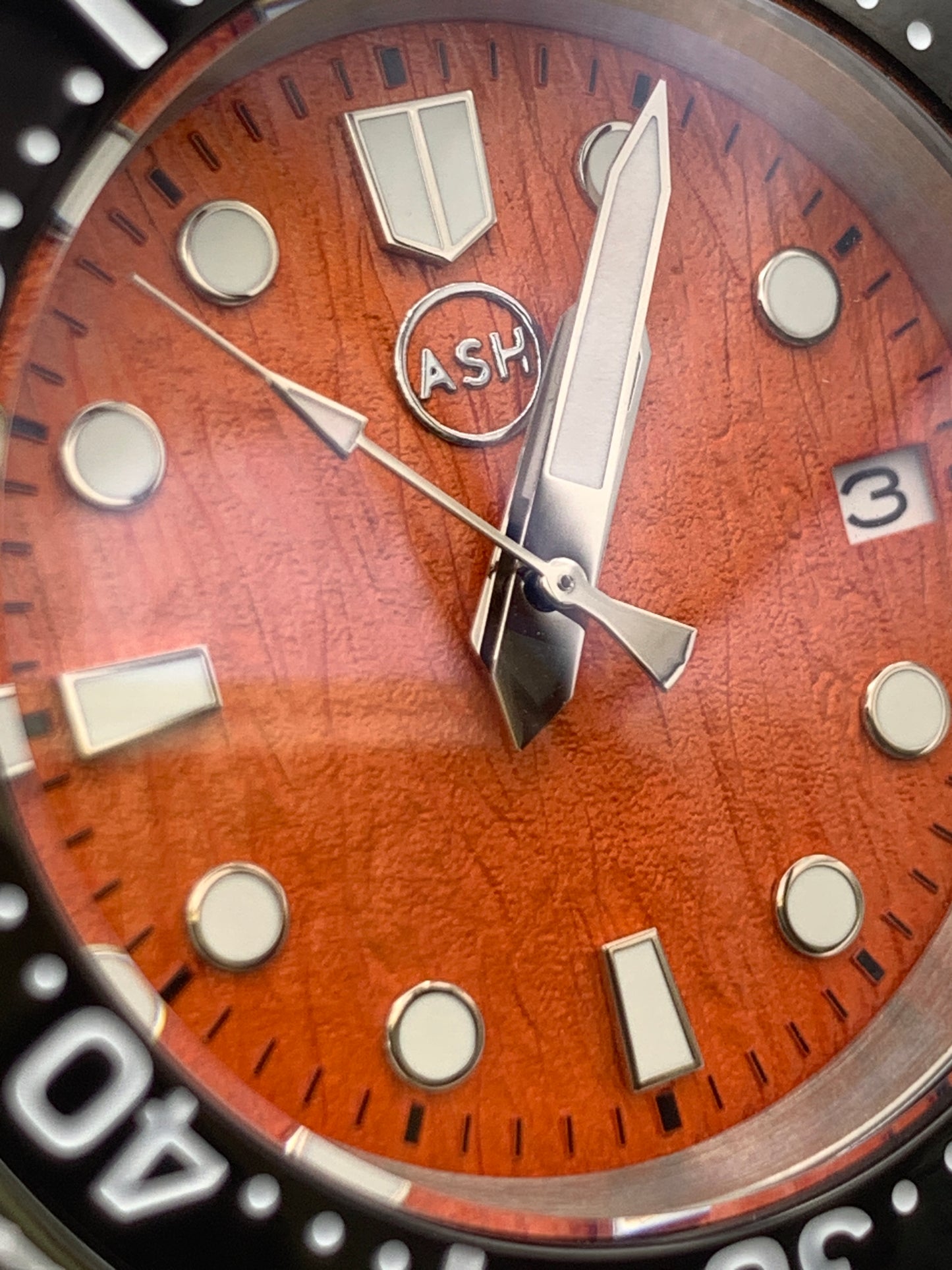 Orange Textured Dial. Diver Style. 42mm cushion case.