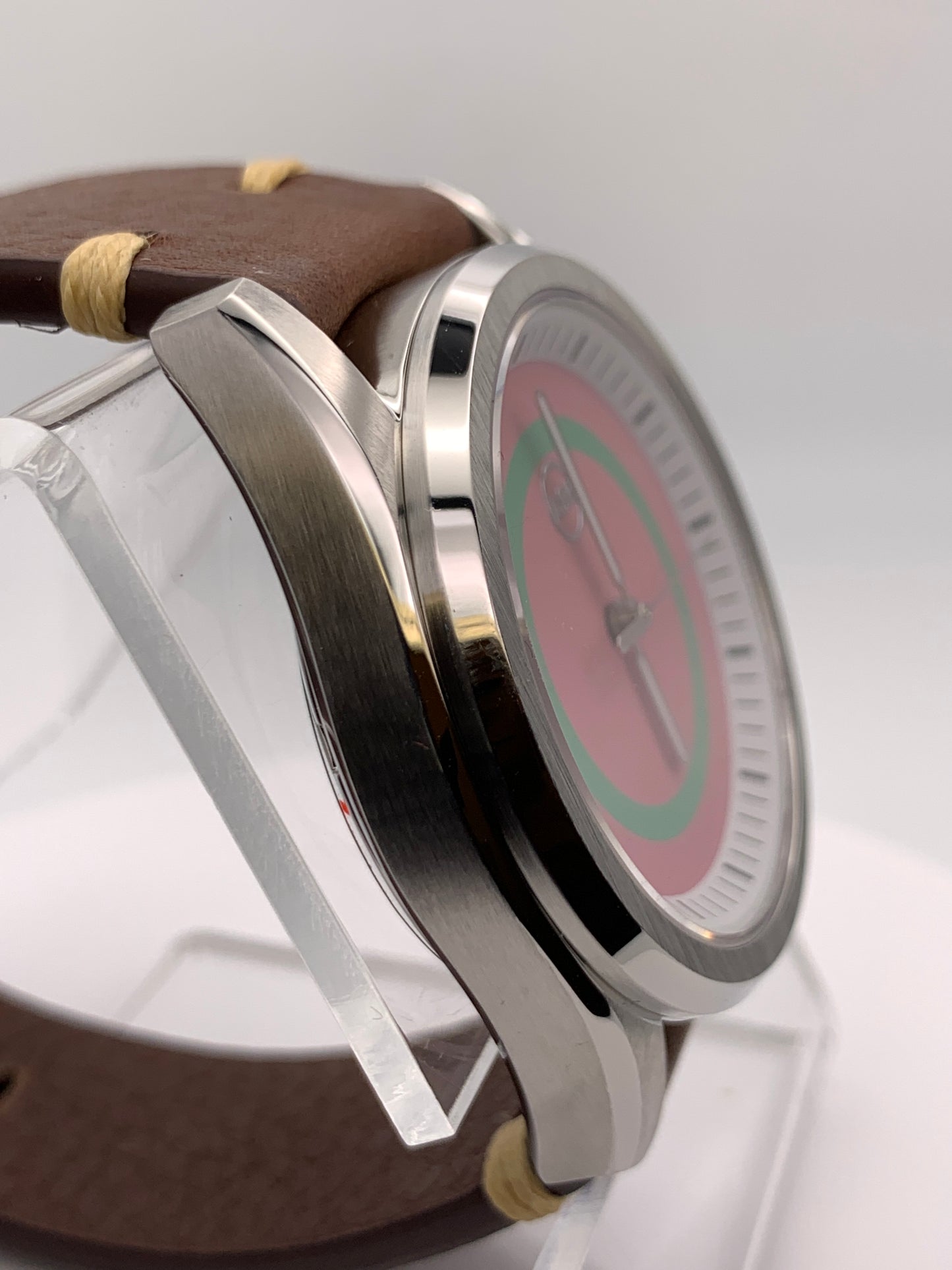 Watermelon. 40mm Stainless steel case. Sapphire crystal. Screw down crown and case back. NH38 automatic movement.