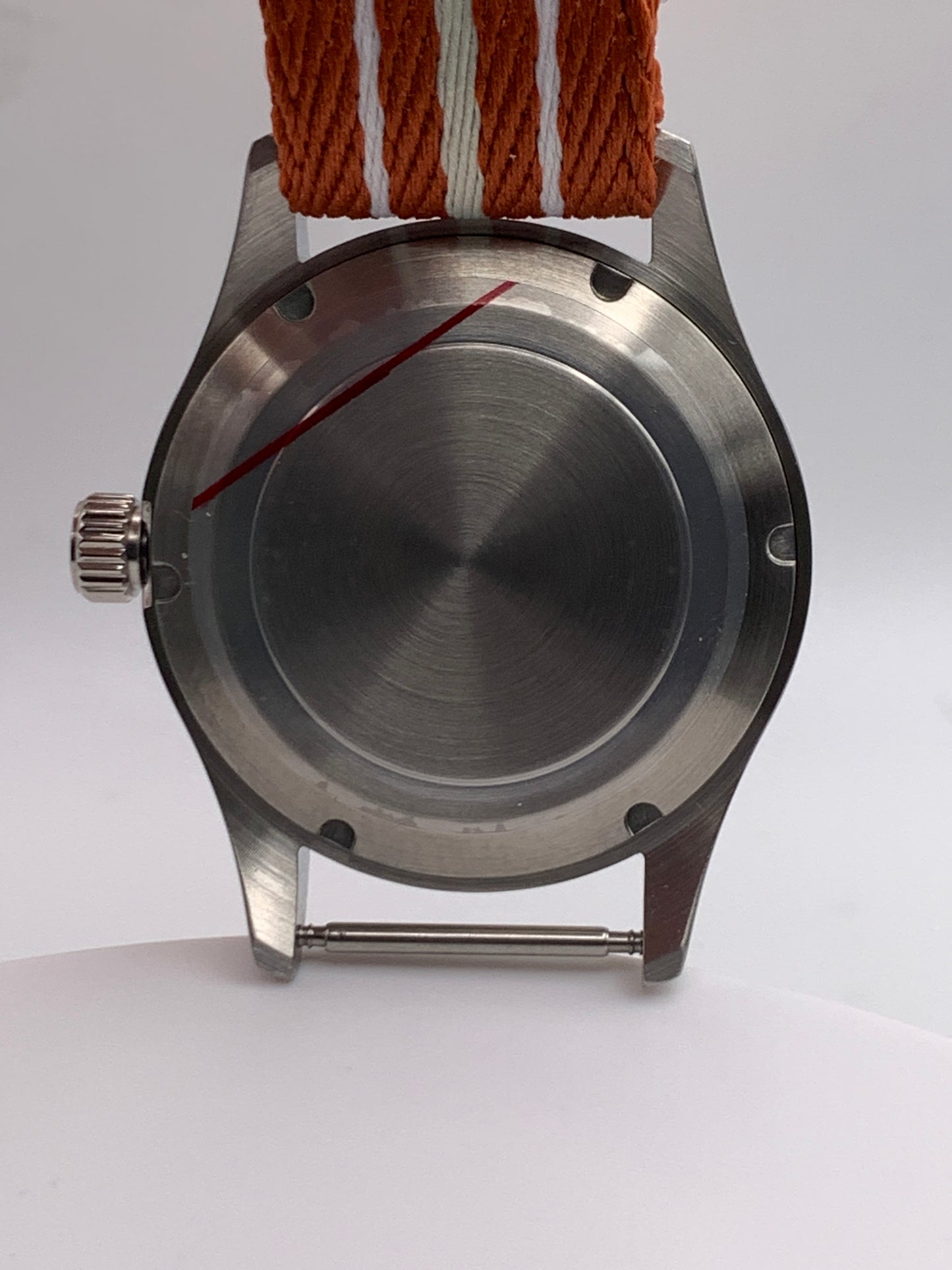 Fuyu. 39mm Stainless steel case.  Sapphire crystal. Seiko NH38