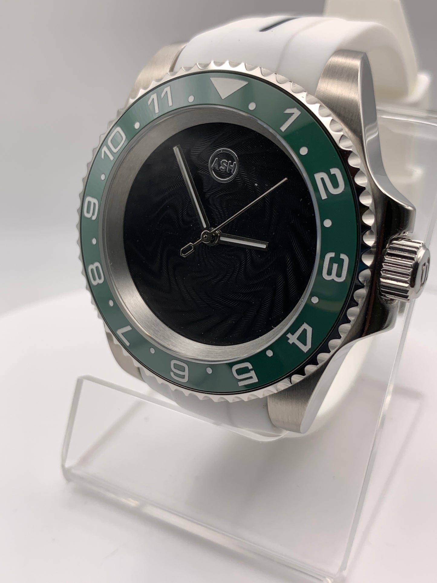 Windswirl. 40mm stainless steel. Sapphire crystal. Seiko NH38.