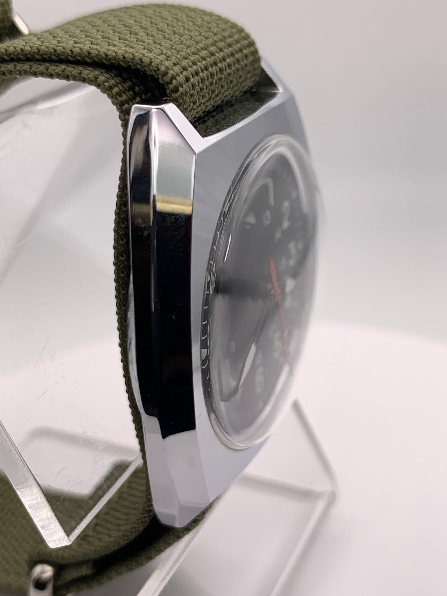 Neo Vintage 36mm field watch. NOS Gruen case. Miyota 2039 quartz.