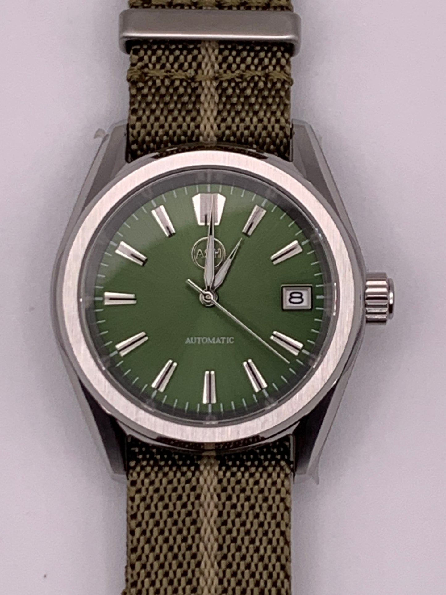 Ithilien. 38mm Stainless steel case. Sapphire crystal. Seiko NH35.