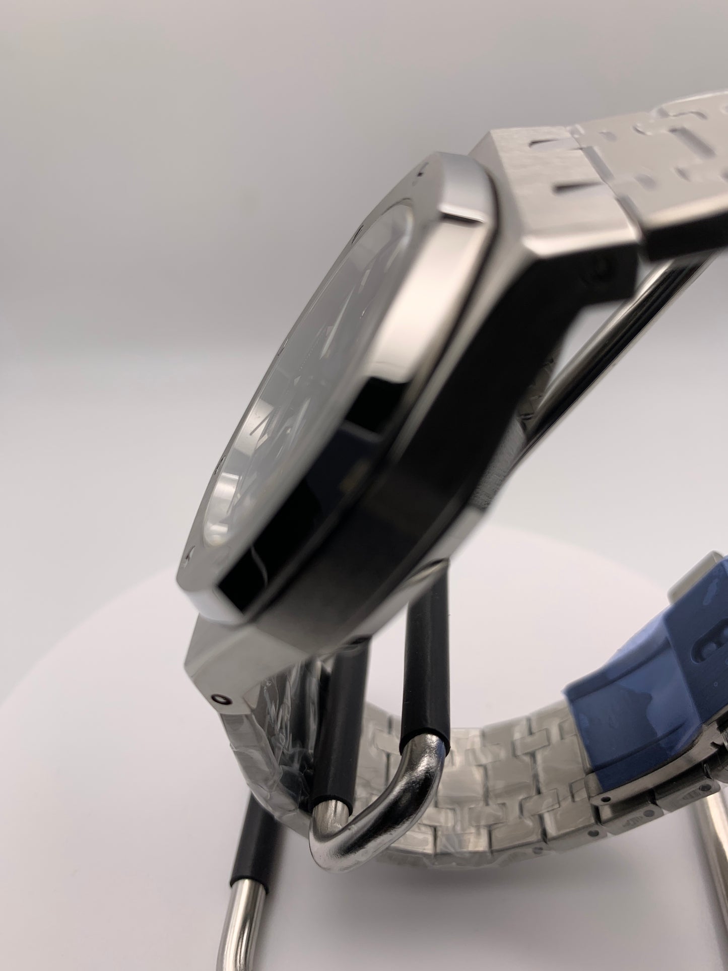 Acorn Lager. 41mm Stainless steel case. Skeleton dial. Seiko NH70 skeleton movement.