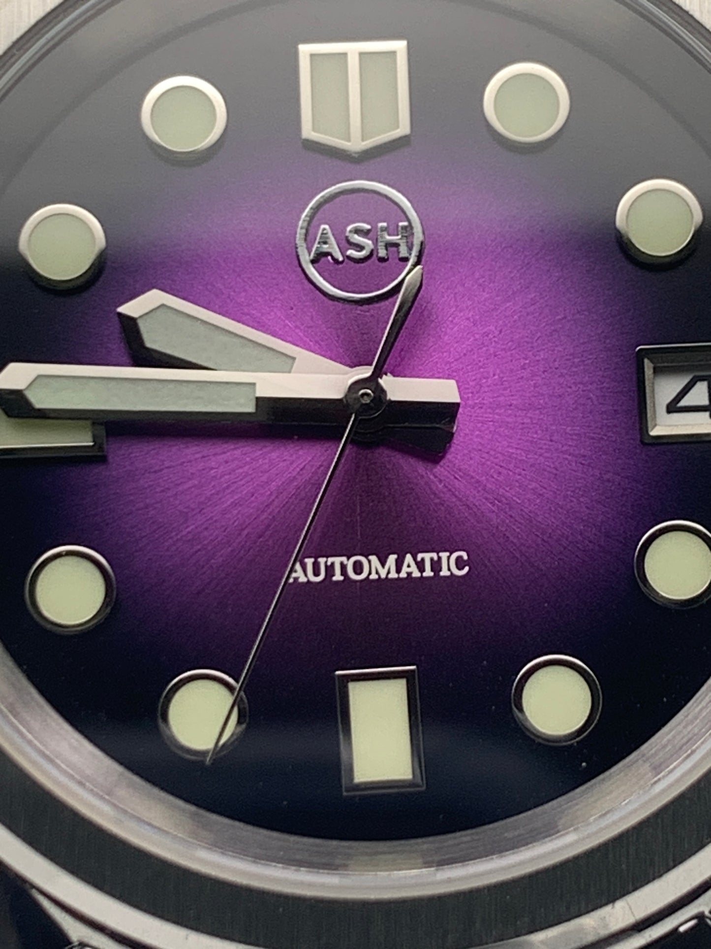 OGCola - Blackberry. 38mm stainless steel case with matching bracelet. Sapphire crystal. Seiko NH35