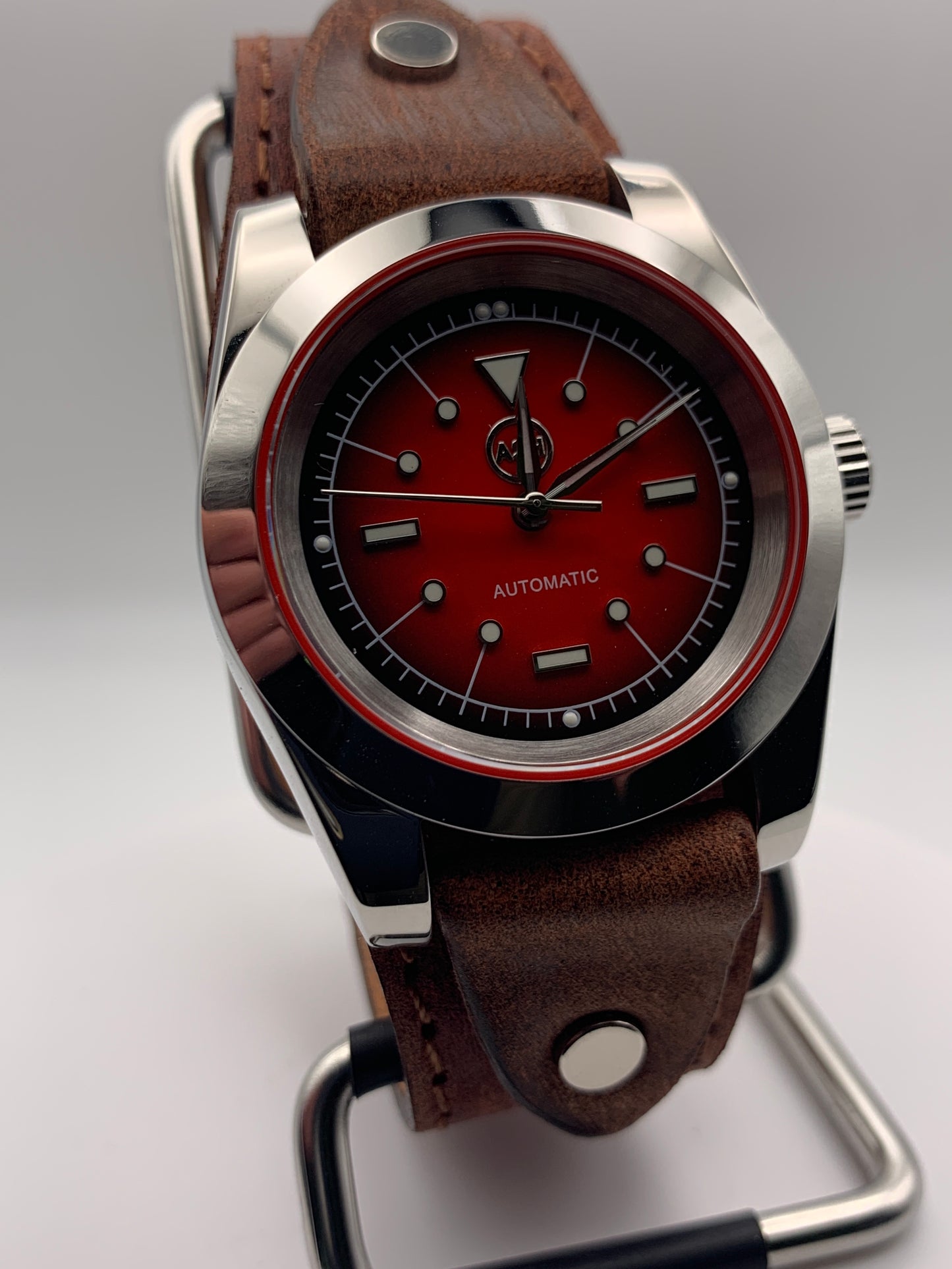 Red Five 1.2 - 39mm Stainless steel.