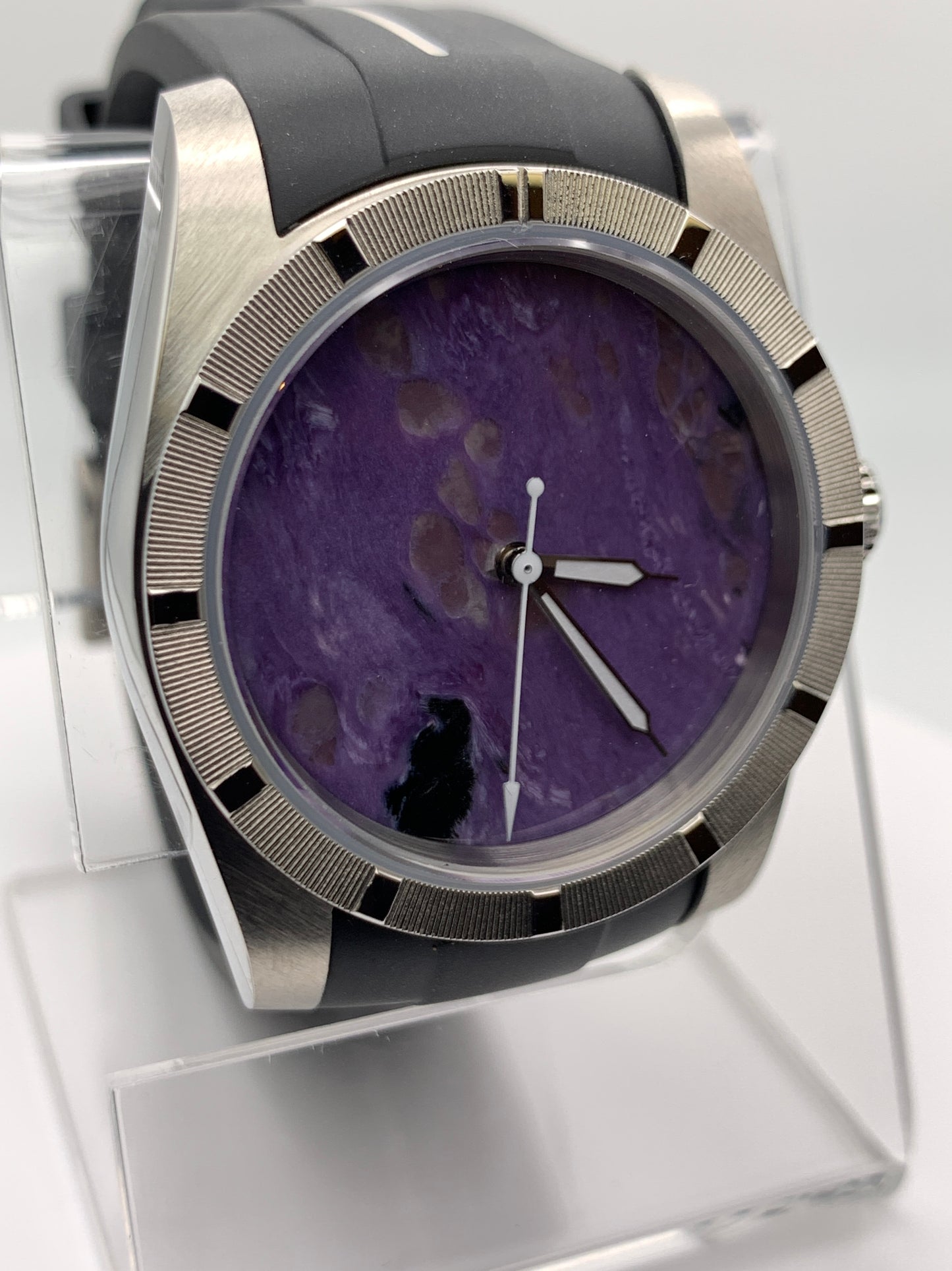 Purple natural stone dial. 39mm engine turned case.
