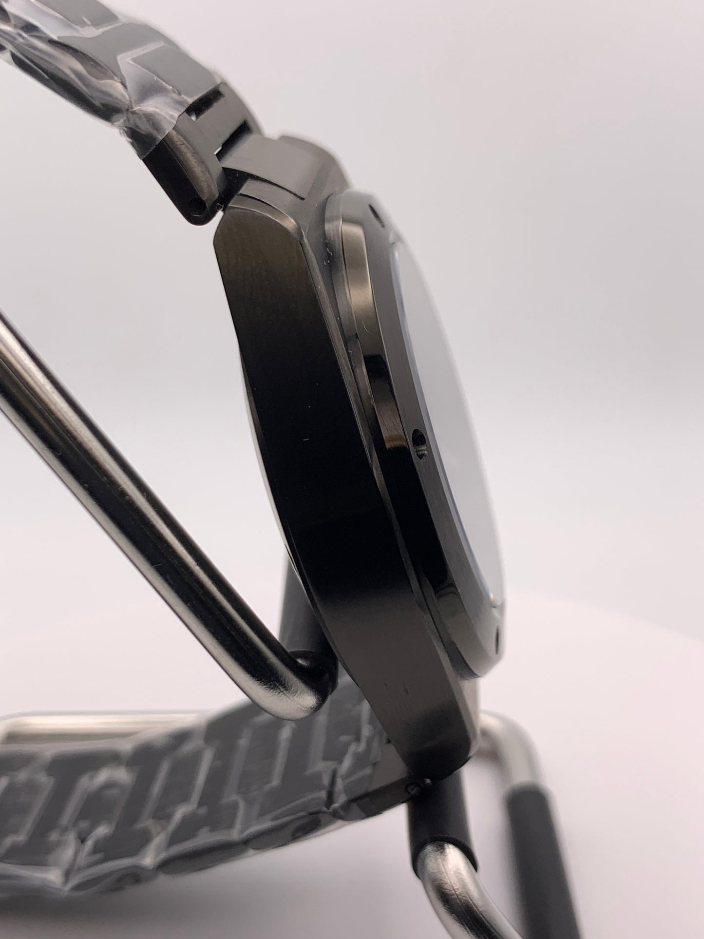 Stars and moon. PVD case and bracelet.