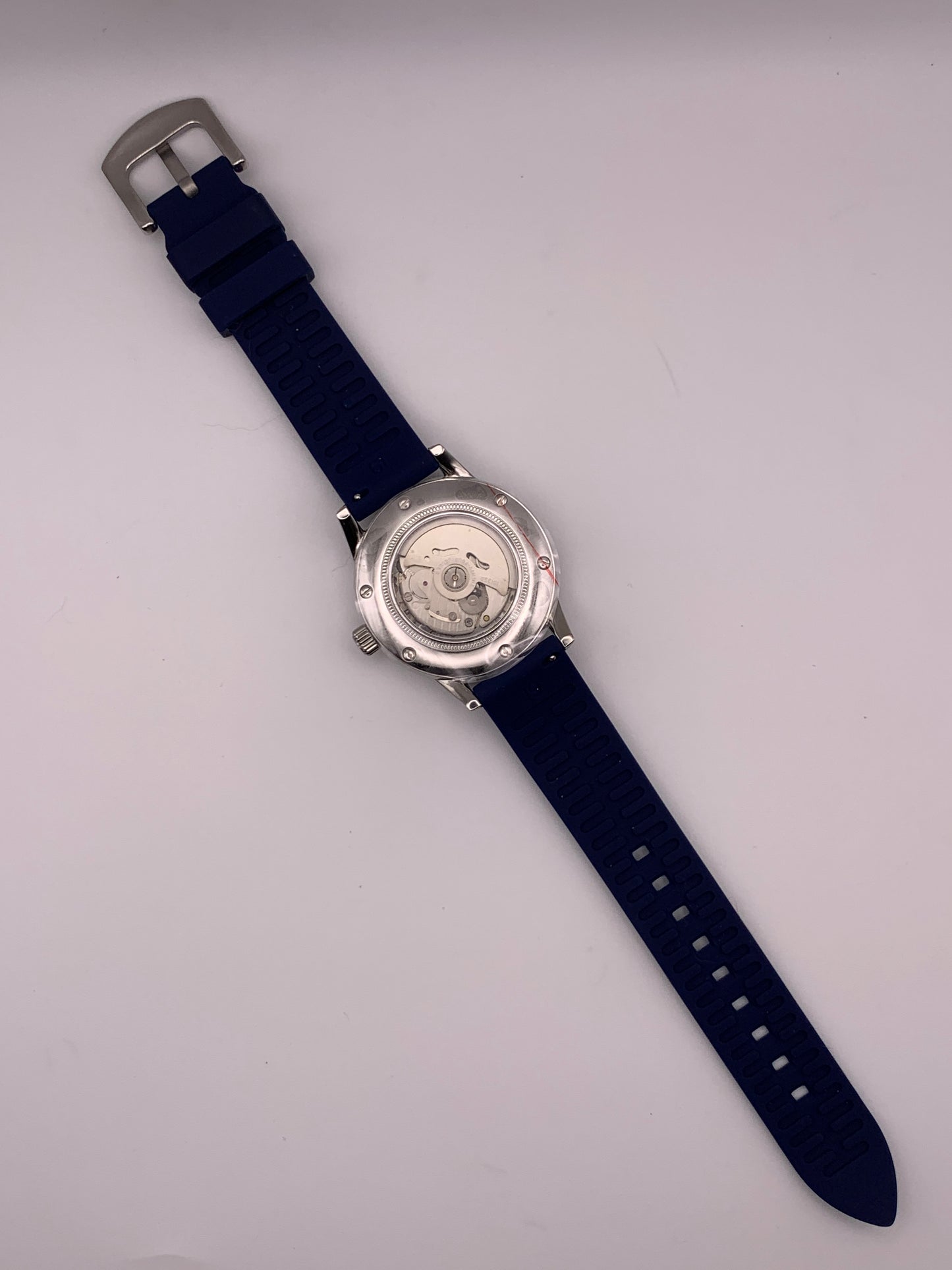 The Yankee 1.1 - Blue, silver and white livery. 39mm stainless steel case. K-1 mineral crystal with AR. NH35 automatic.