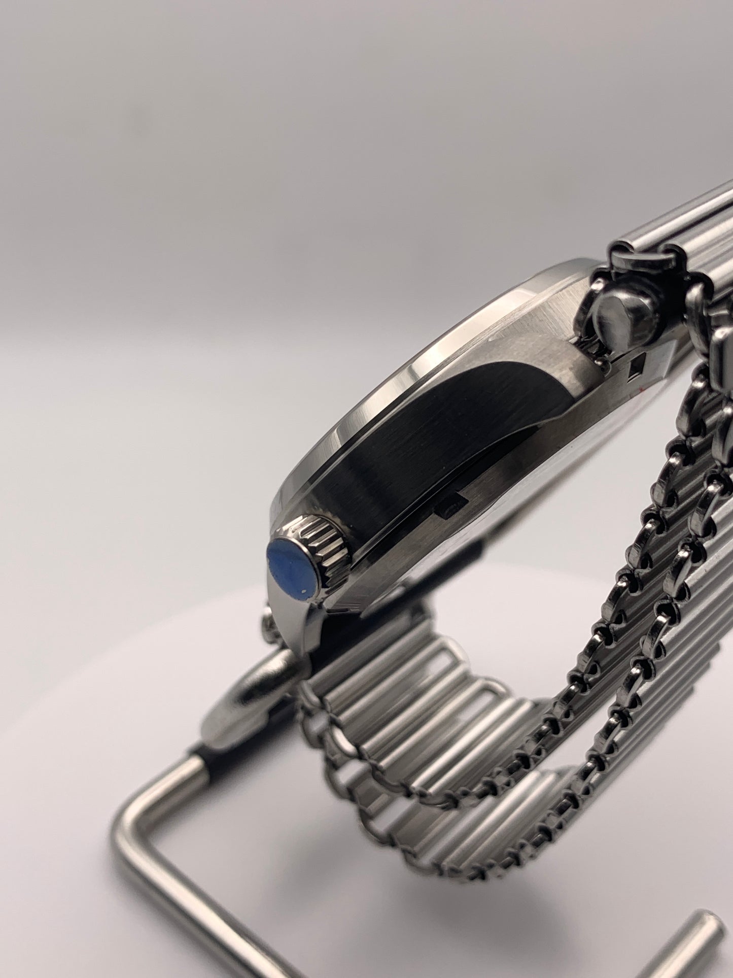 OGCola - Vanilla. 40mm stainless steel. Sapphire crystal. Seiko NH35