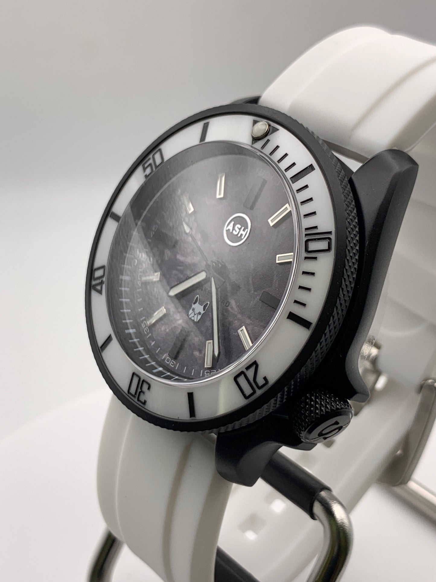Jason Tribute #2 - 40mm PVD coated stainless steel. Sapphire crystal. Custom dial. Seiko NH38. 5 straps pictured included.