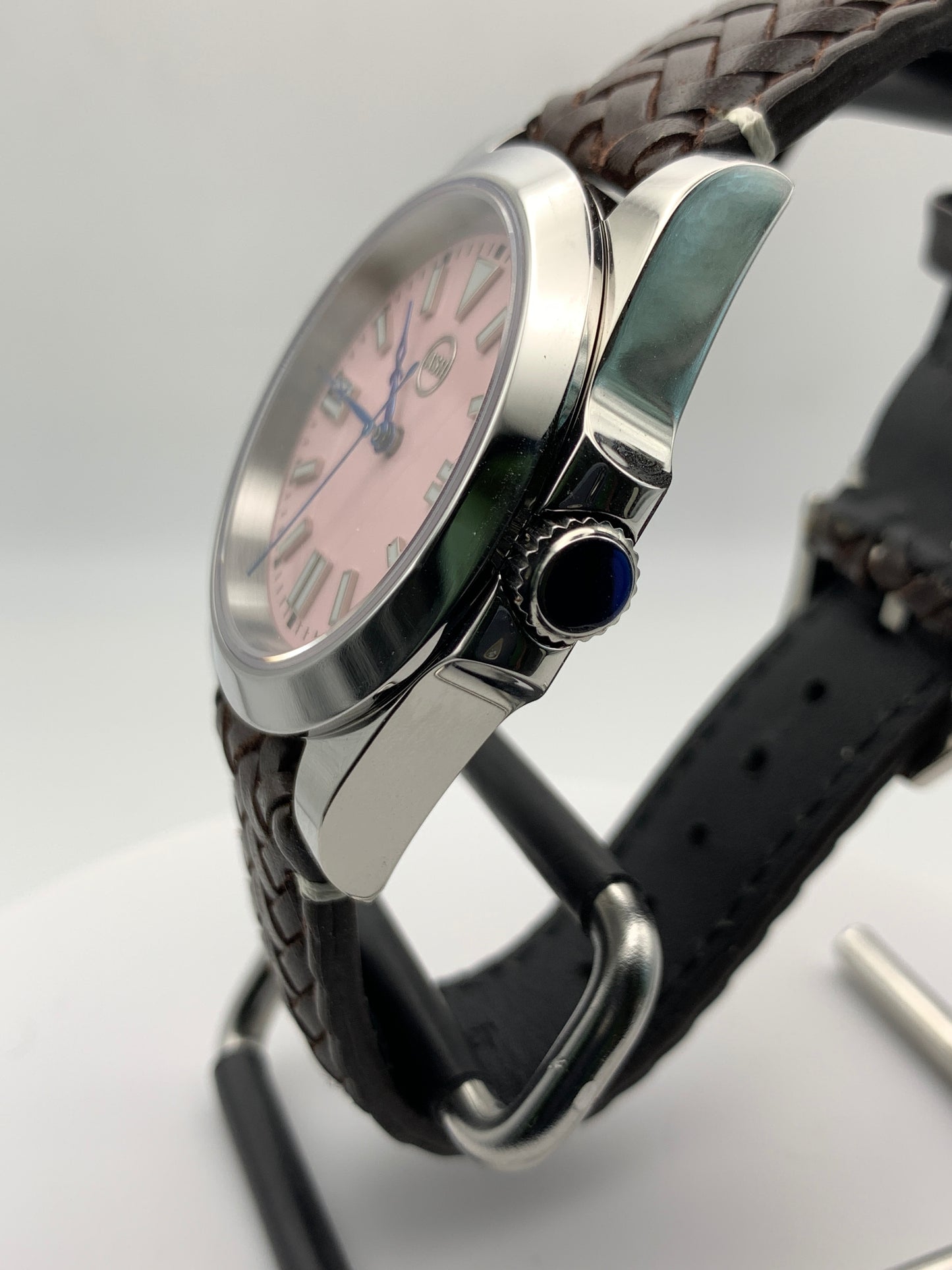 Rose Engine - 39mm stainless steel. Sapphire crystal. Seiko NH38.