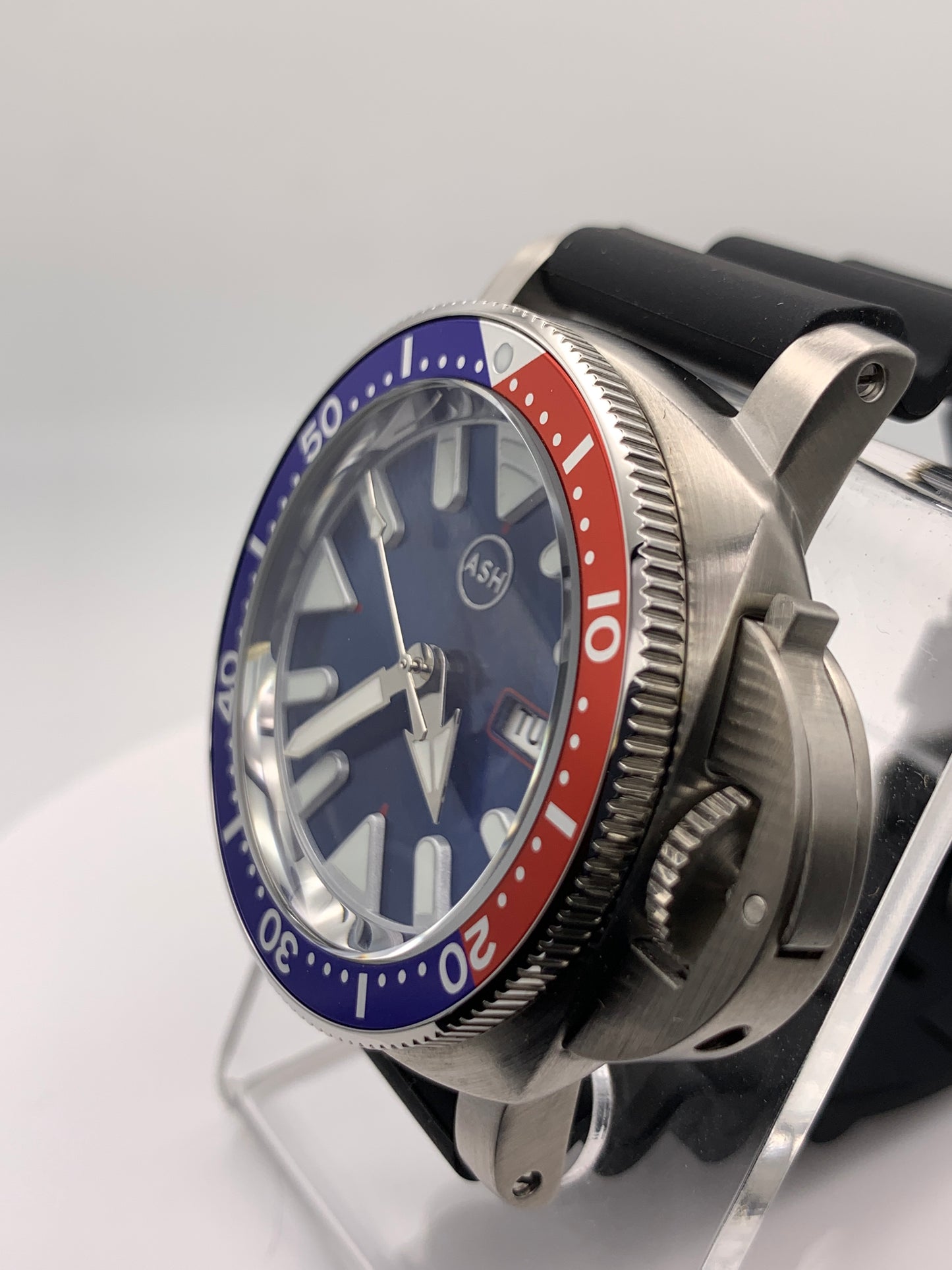 42mm Sport watch. Pepsi bezel. NH36 automatic movement.