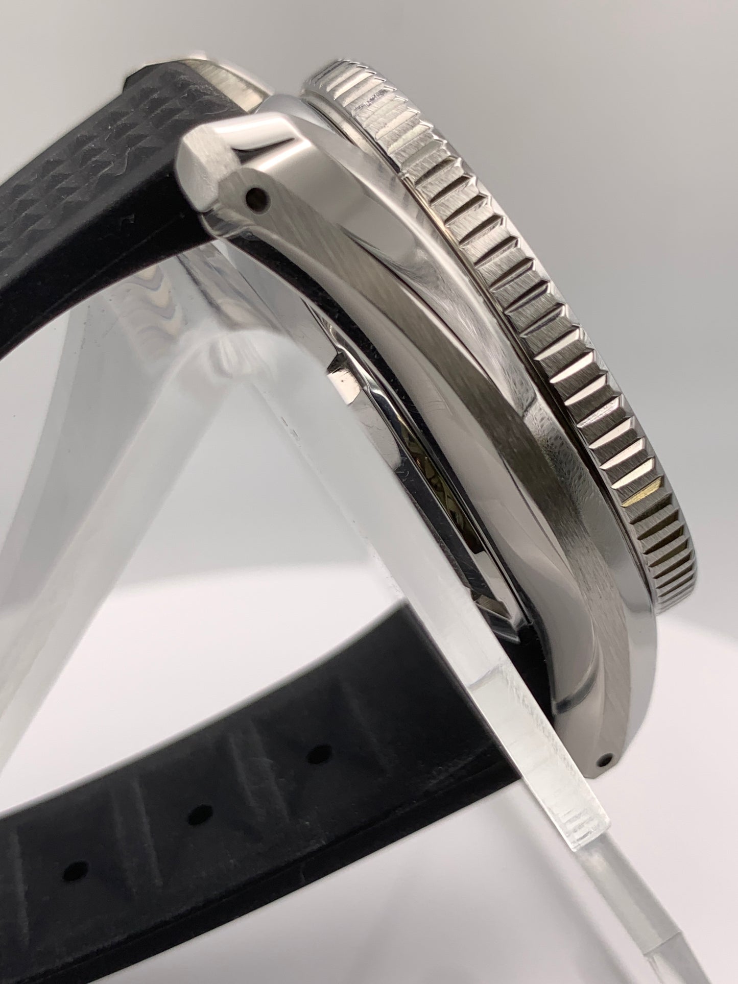 Orange Textured Dial. Diver Style. 42mm cushion case.