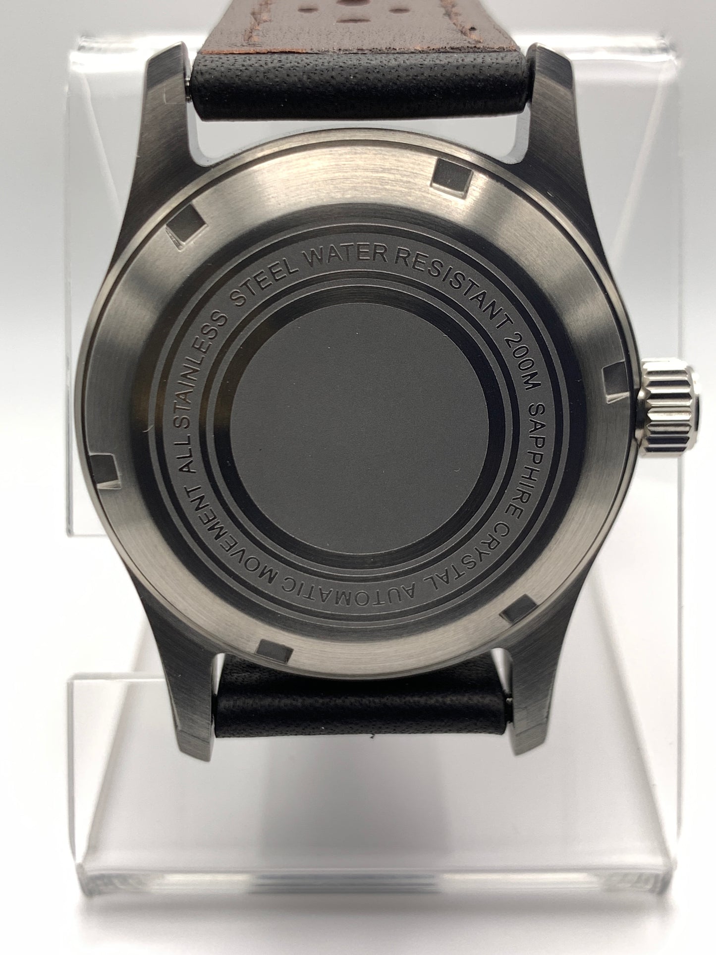 Tin Man. Unique vintage dial. 36mm stainless steel case. Sapphire crystal. VH31 quartz movement with sweeping seconds hand.