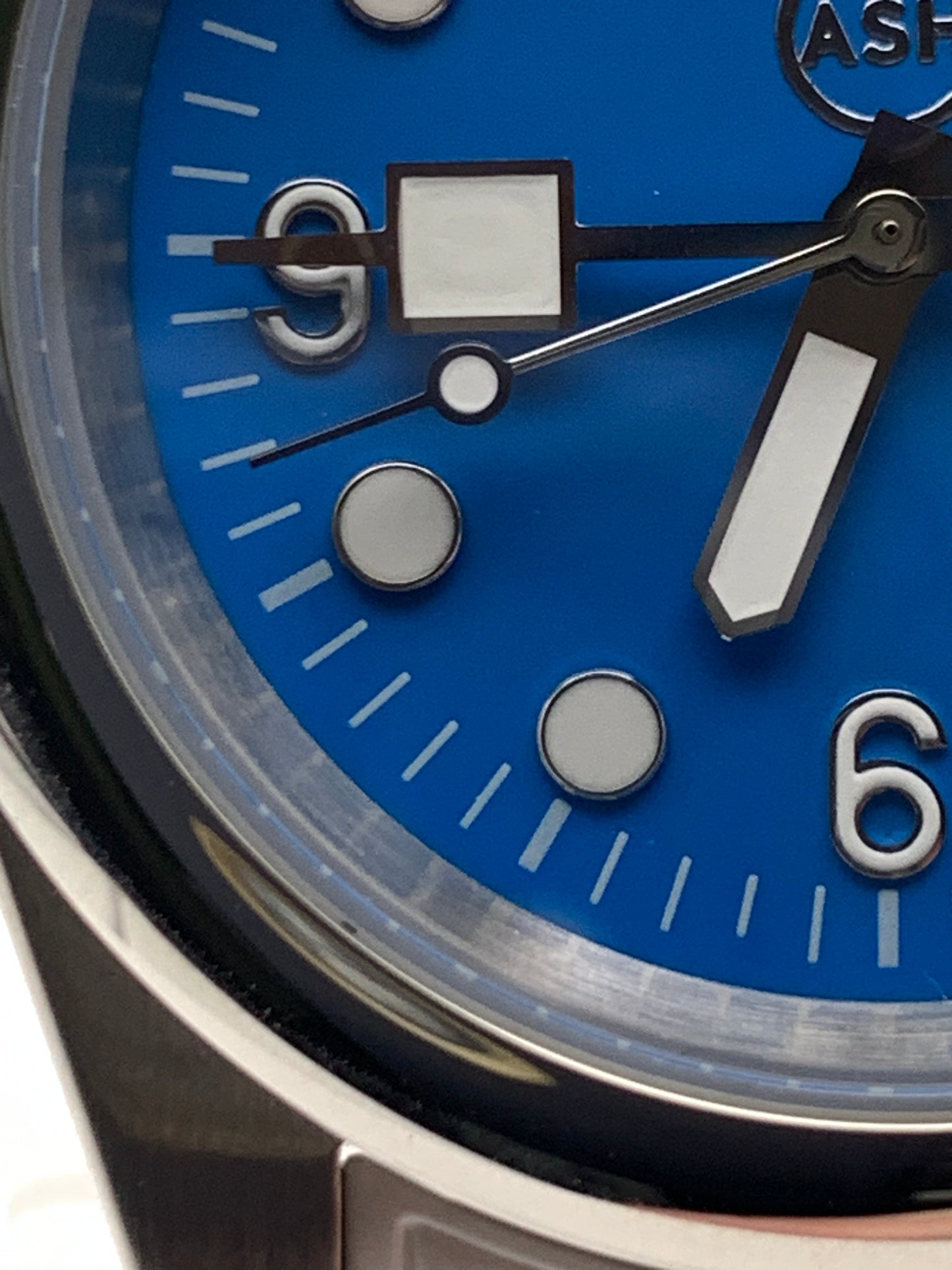 Geometry Lesson. 39mm Stainless steel case.  Sapphire crystal. Seiko NH38.