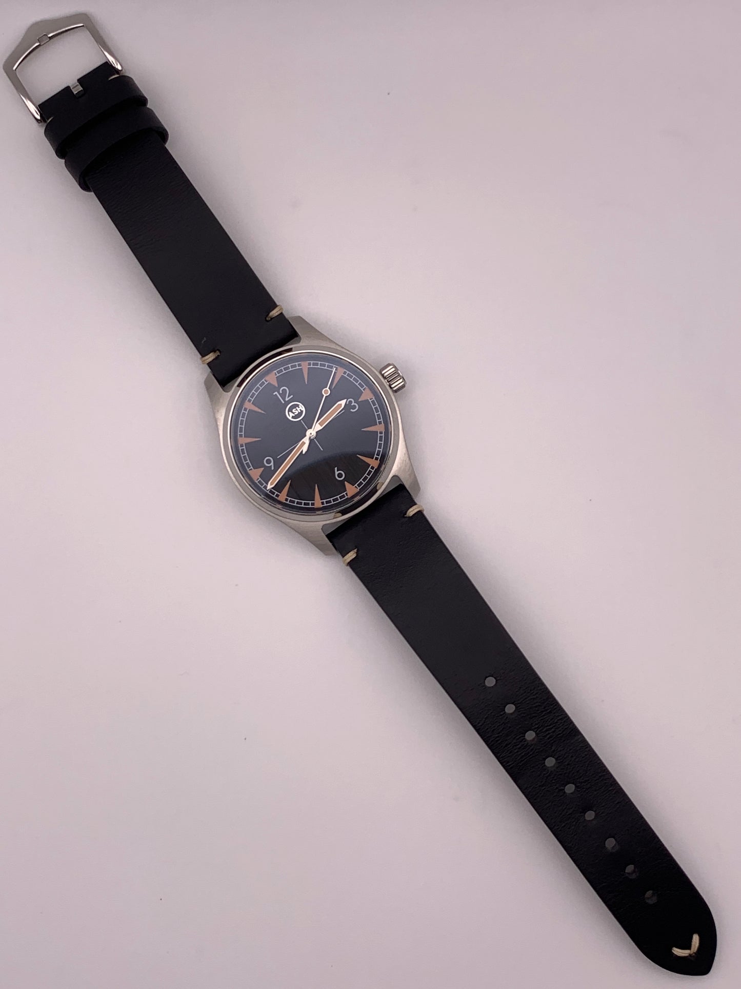 Locomotive Breath. 39mm stainless steel case.  Sapphire crystal. Seiko NH38.