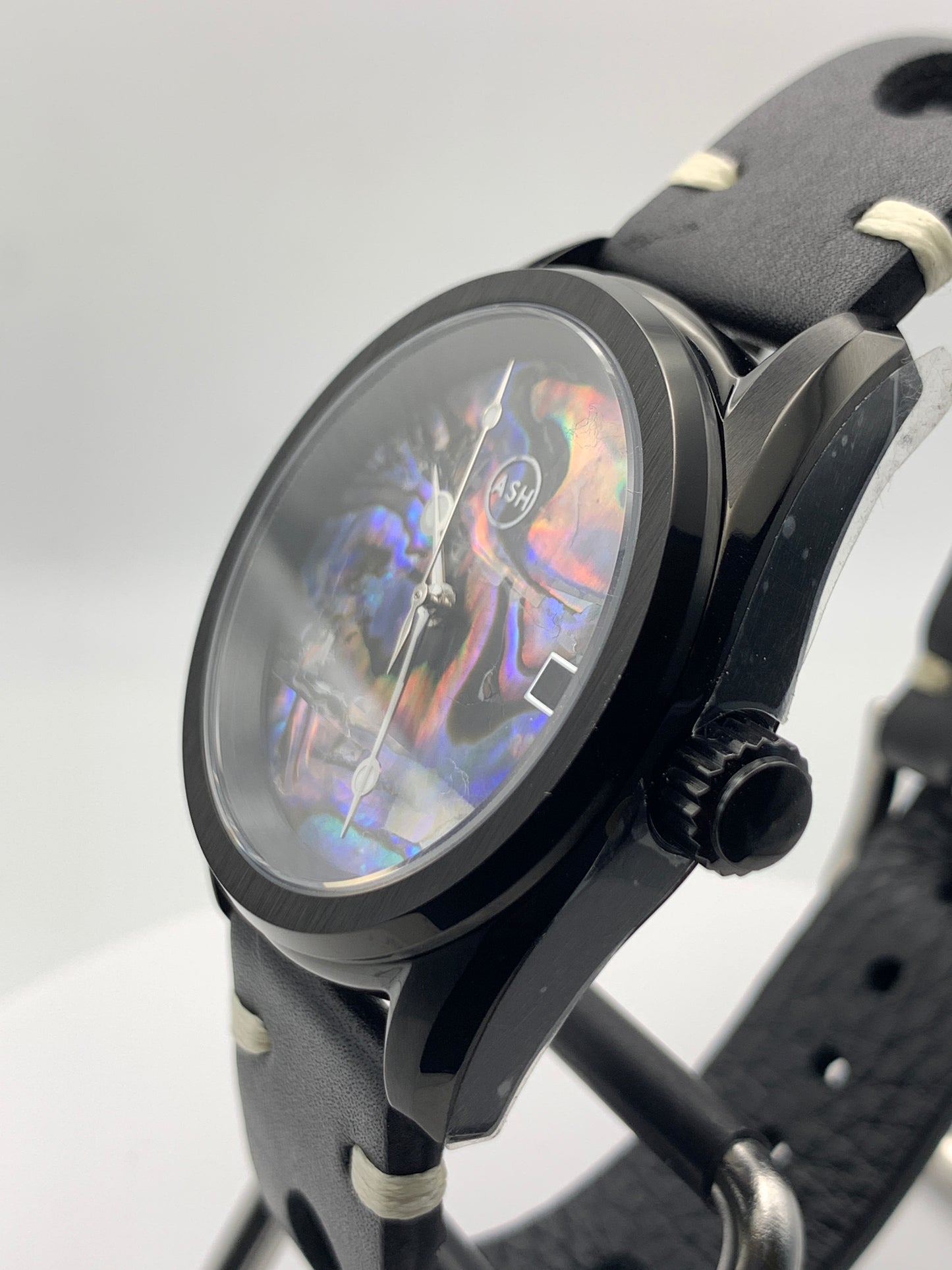 Wave Pool. 39mm PVD case. Sapphire crystal. Seiko NH35.