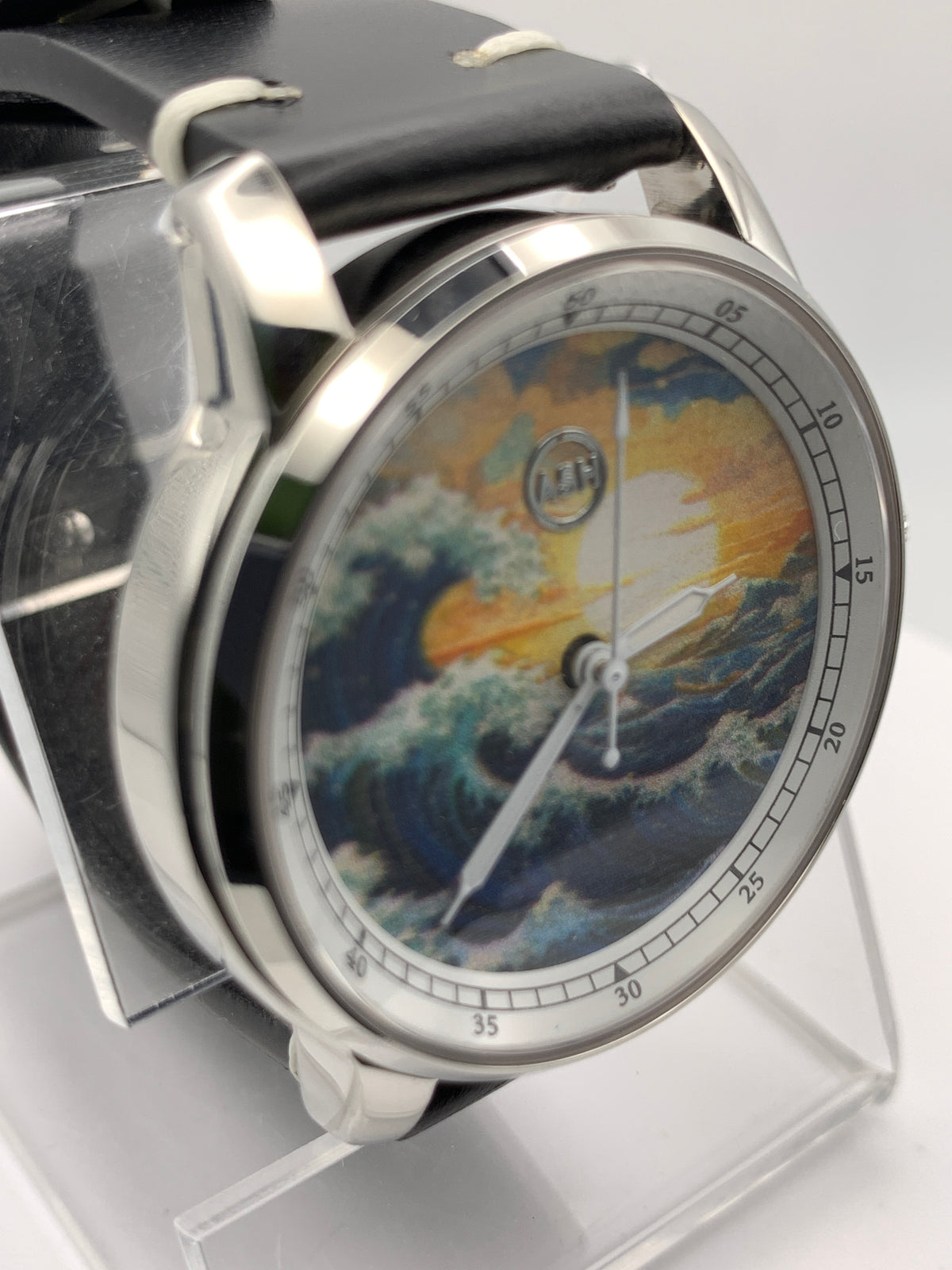 Moonwake. 38mm stainless steel case. Sapphire crystal. Seiko NH38.