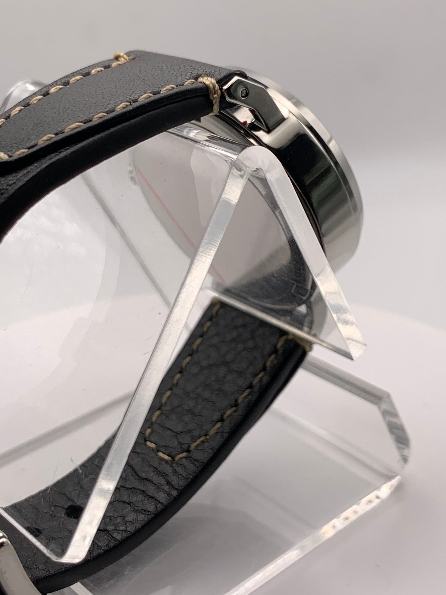 Vanishing Point. 33mm minimalist stainless steel case. Sapphire crystal. Seiko NH35.