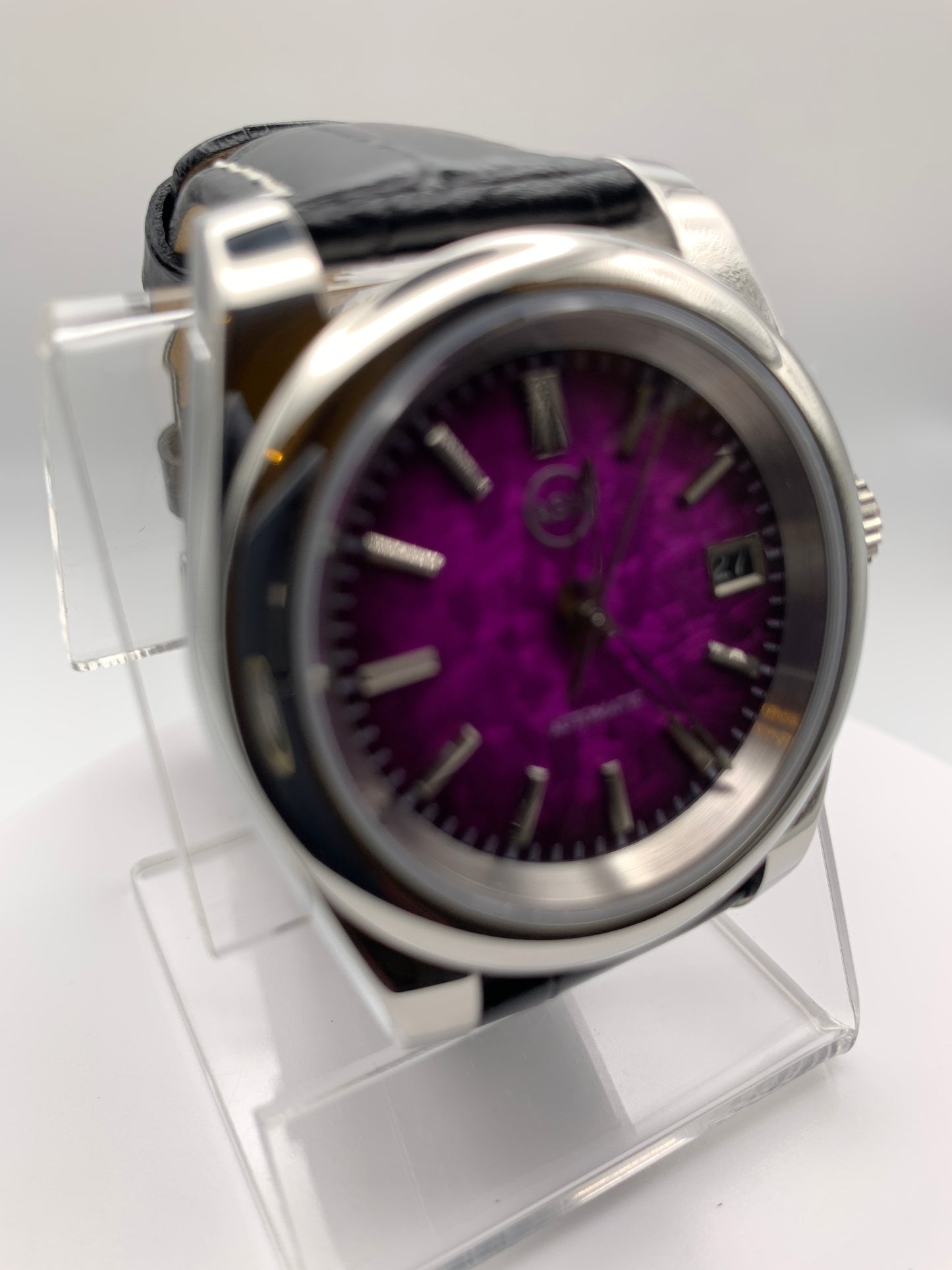 Blossom. 39mm Stainless steel. Textured dial.  Sapphire crystal. NH35 automatic movement.