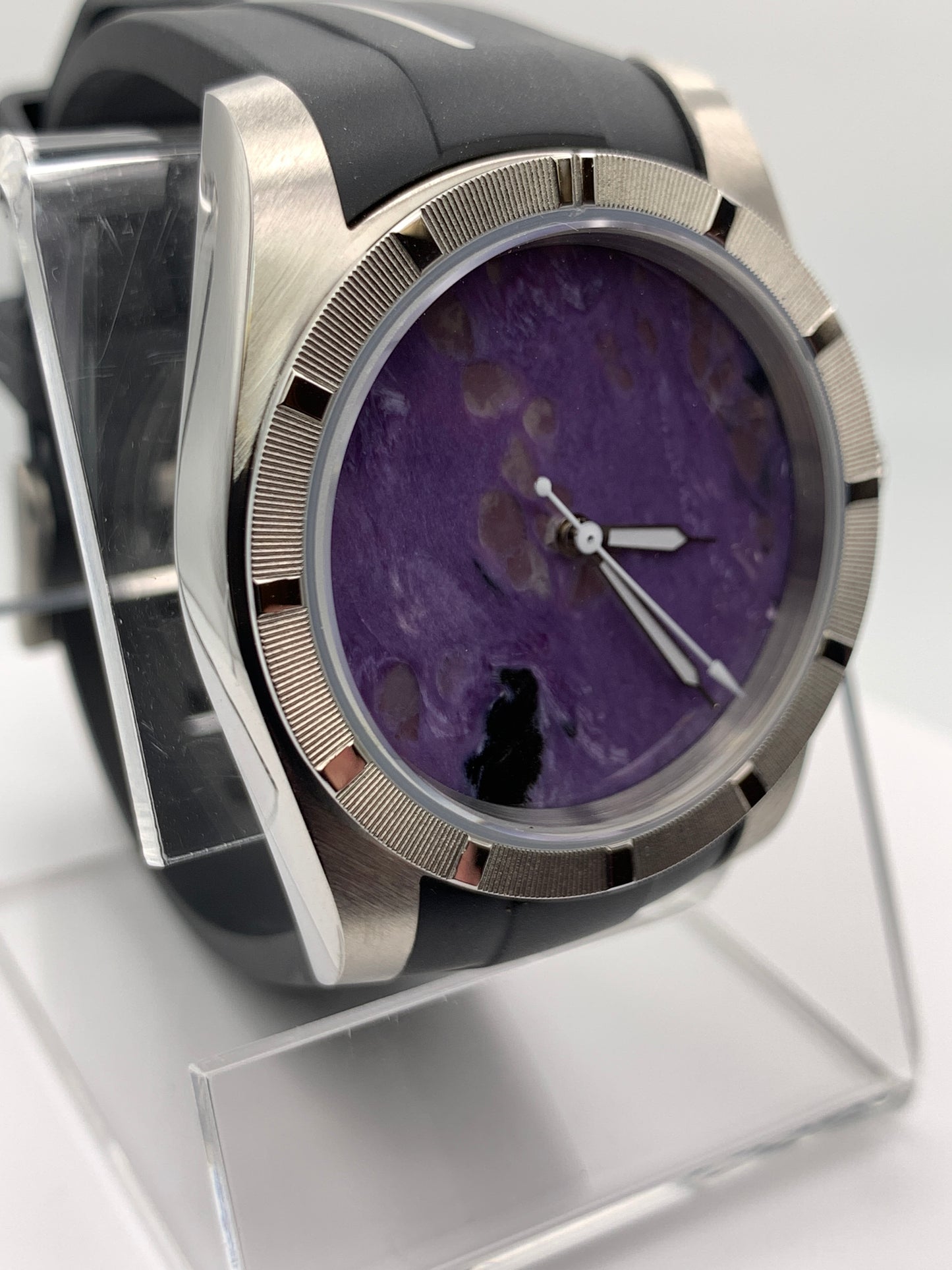 Purple natural stone dial. 39mm engine turned case.