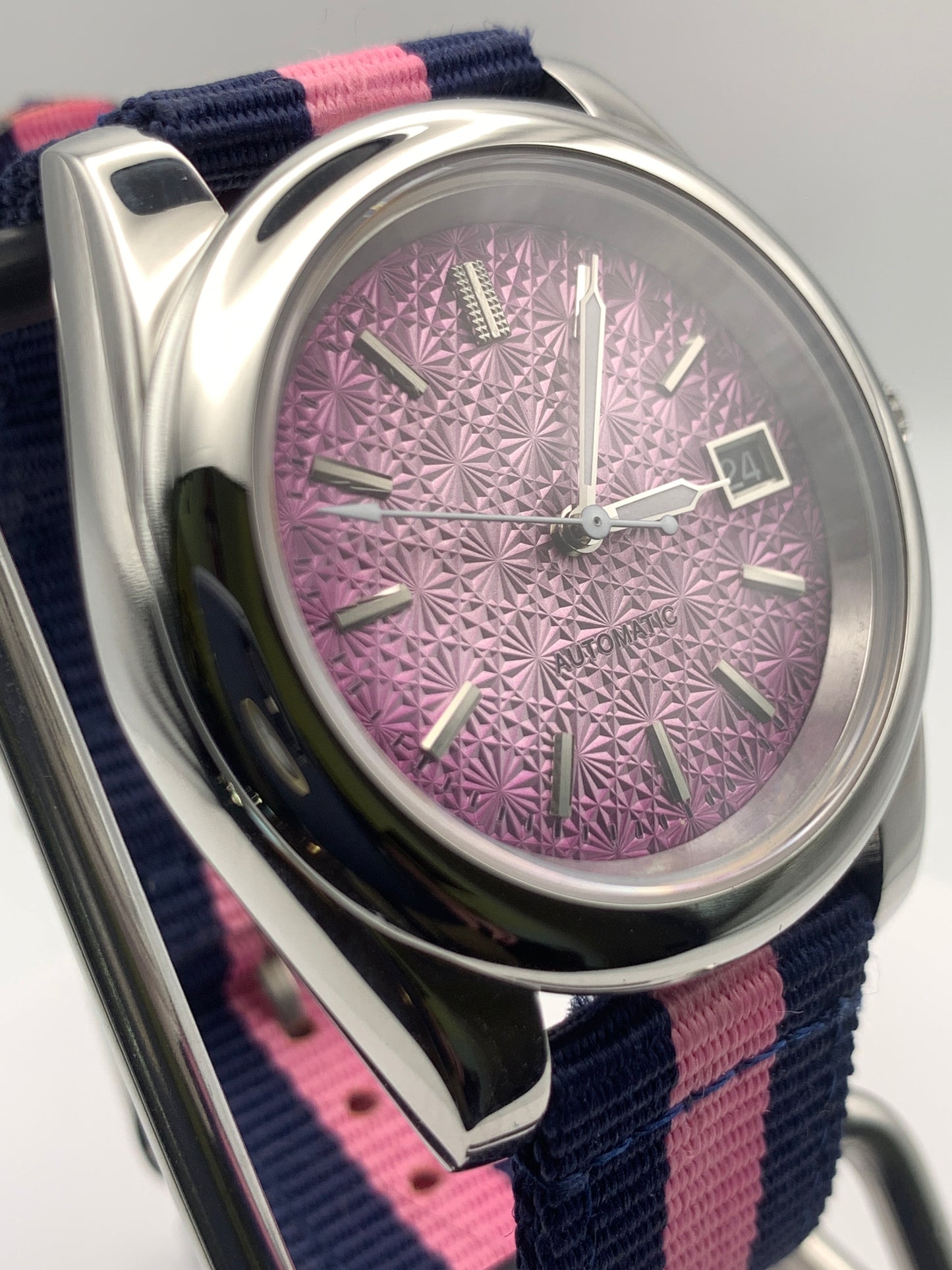 Charlotte. 39mm Stainless steel. Sapphire crystal. Seiko NH35.