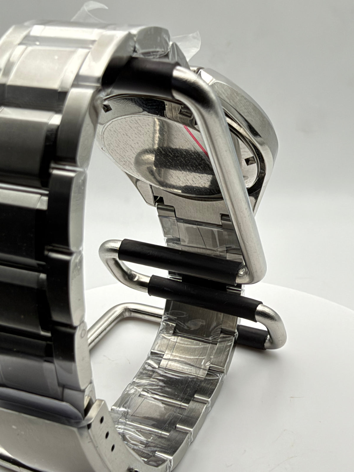Brandy 1.4 - 38mm Stainless steel case. Double dome sapphire with AR. Seiko NH38.