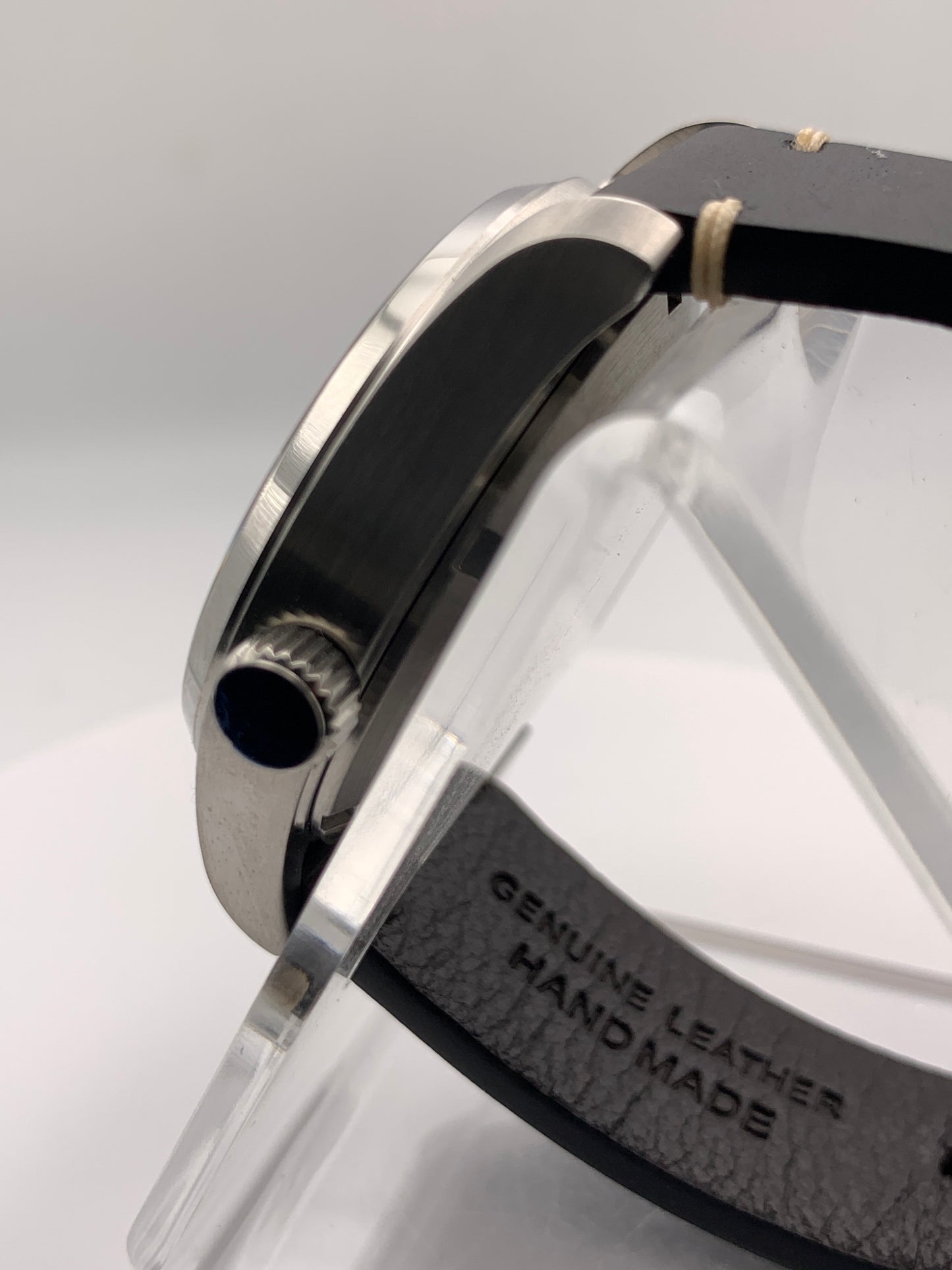 Locomotive Breath. 39mm stainless steel case.  Sapphire crystal. Seiko NH38.