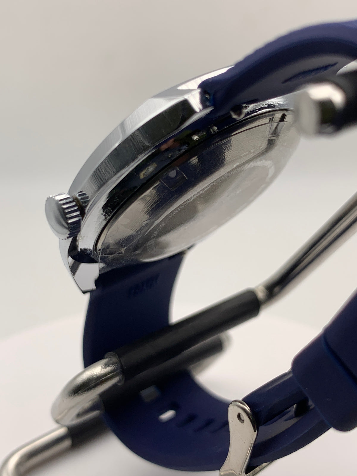 Drew 1.1 - 35mm NOS brass and stainless steel Gruen case. Domed acrylic crystal. Seiko VH31 Mecha-quartz.