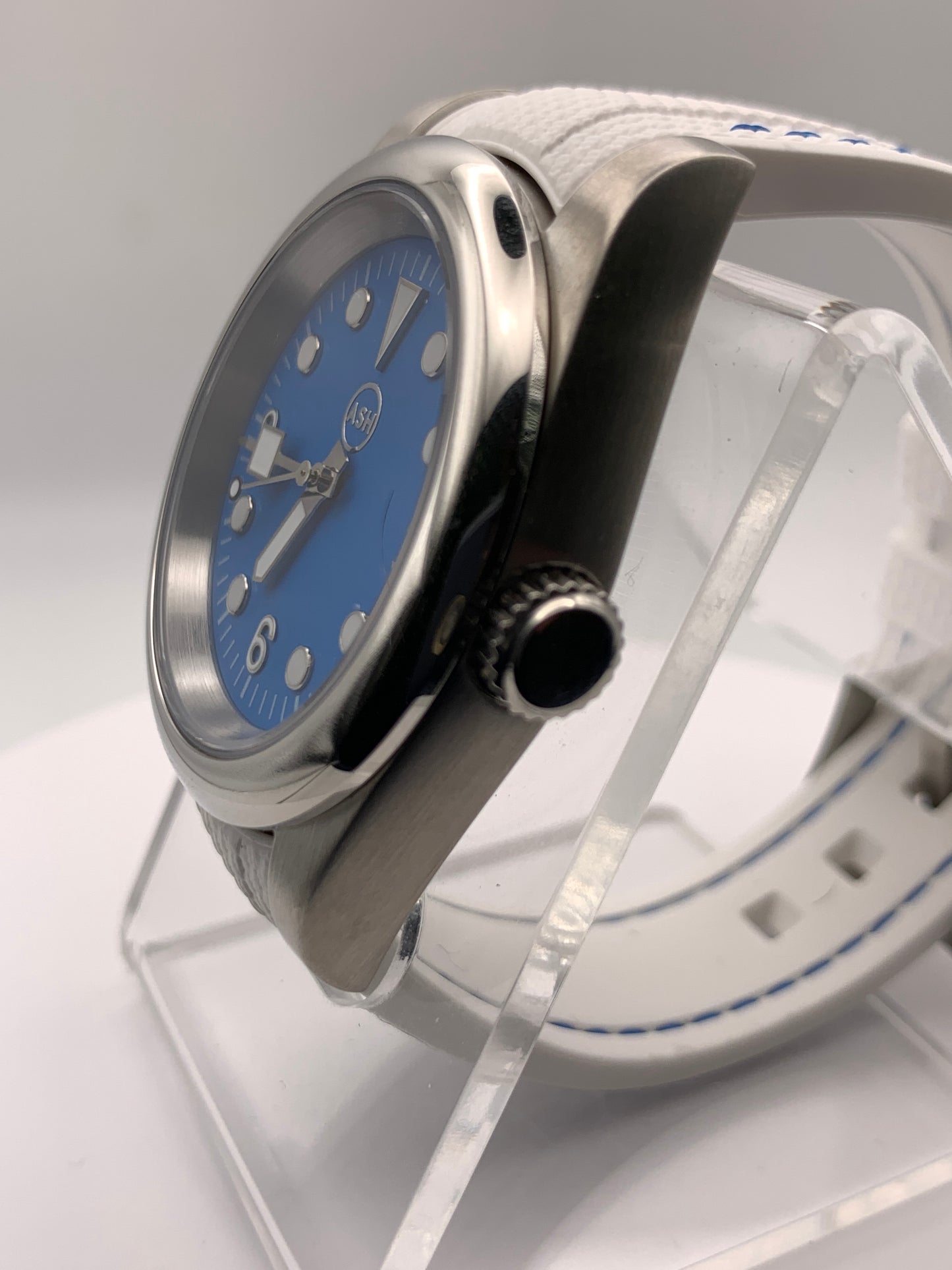 Geometry Lesson. 39mm Stainless steel case.  Sapphire crystal. Seiko NH38.