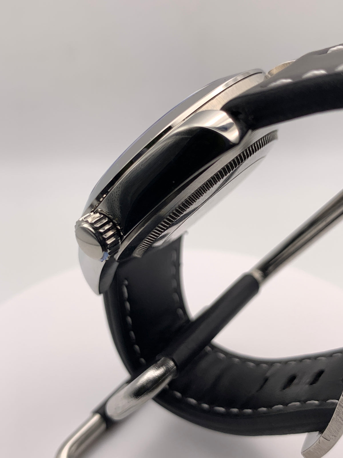 Koi Pond - 38mm stainless steel case. Sapphire crystal. Seiko NH38.