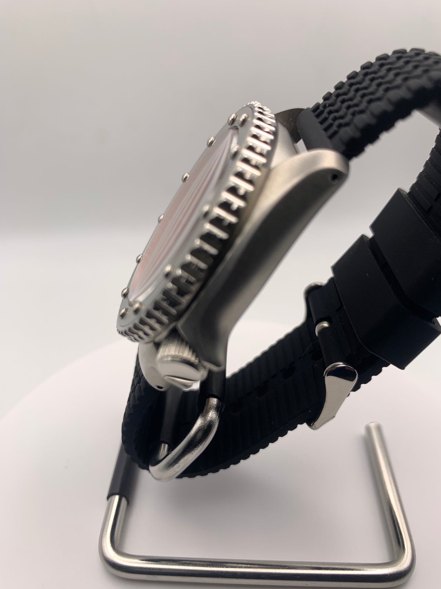 Skaro. 42mm Stainless steel. Sapphire crystal. Seiko NH35.