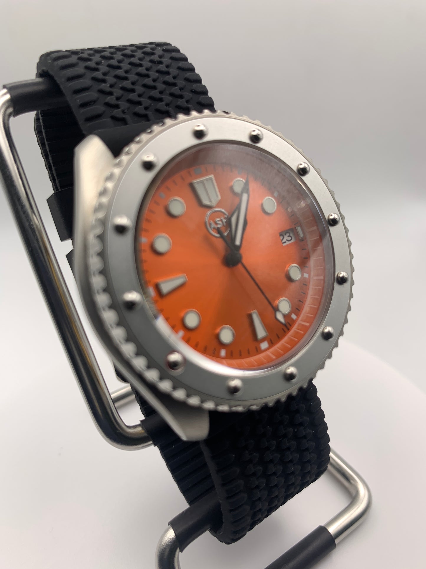 Skaro. 42mm Stainless steel. Sapphire crystal. Seiko NH35.