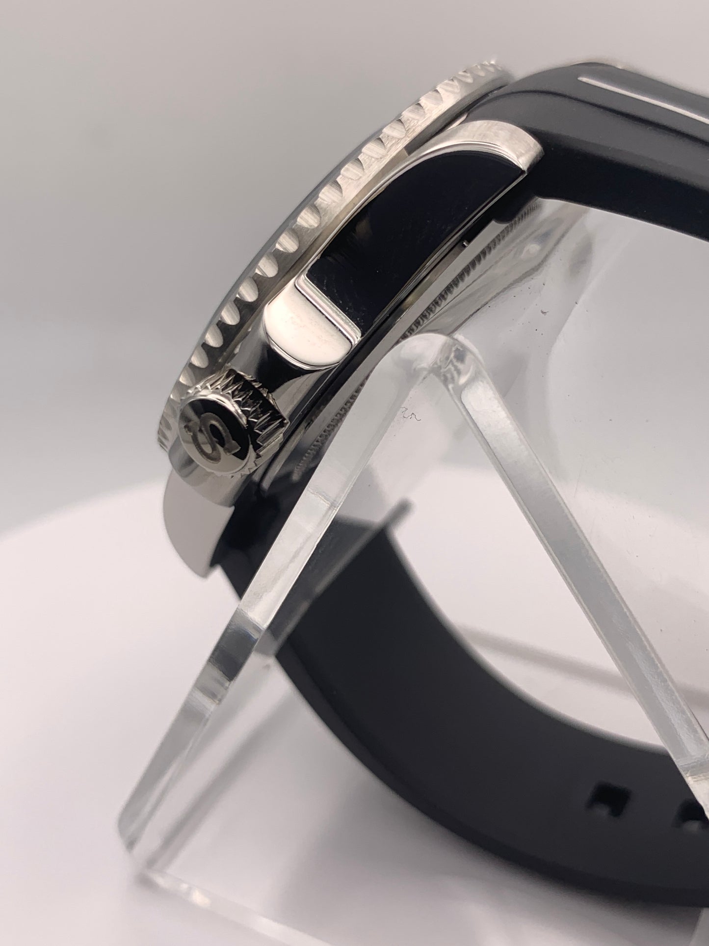 Swirlwind. 41mm Stainless steel case. Sapphire crystal. NH38 automatic. 120 click unidirectional bezel.