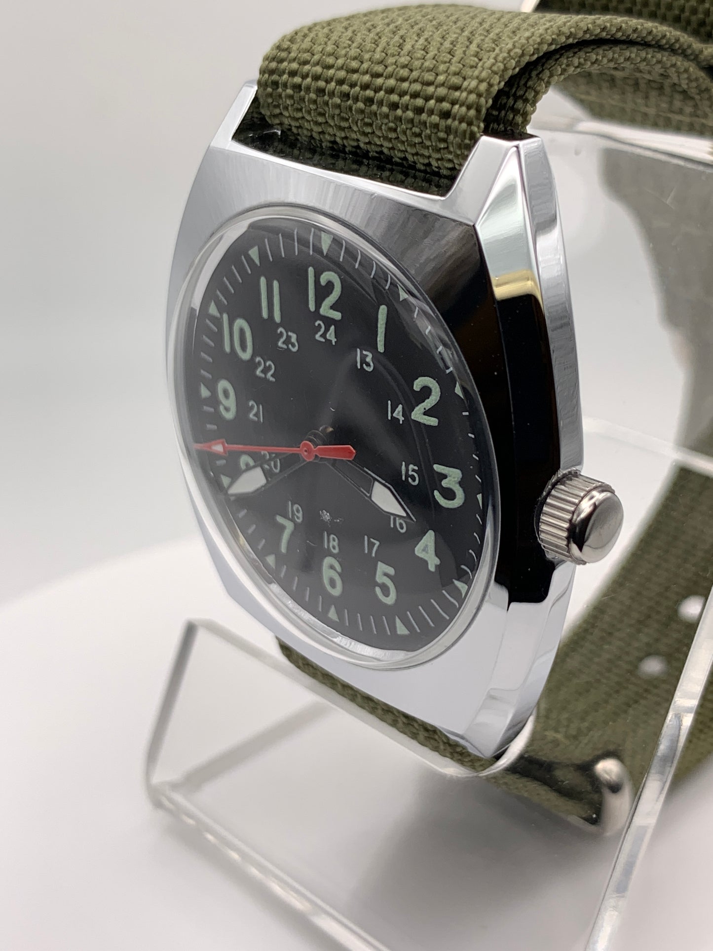 Neo Vintage 36mm field watch. NOS Gruen case. Miyota 2039 quartz.