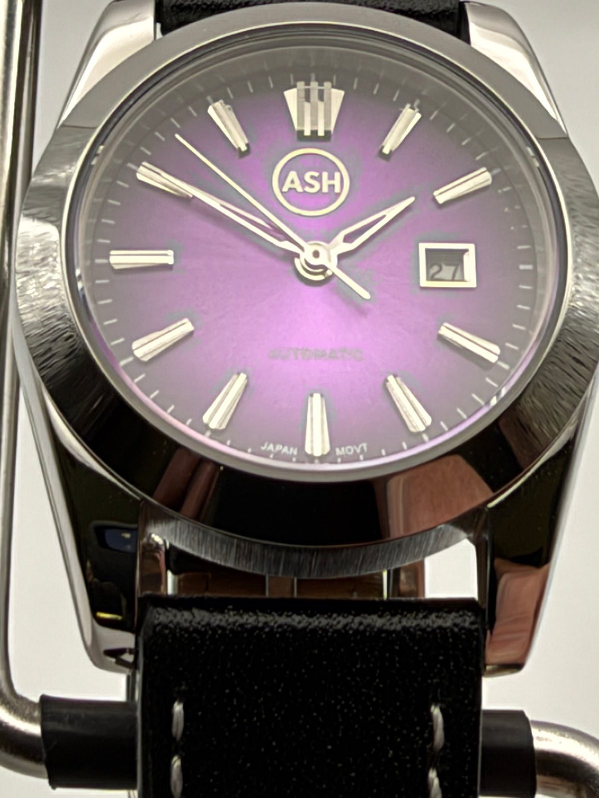 After Midnight. B-stock: indices imperfections between 1 and 3. 31mm stainless steel case. Sapphire crystal. Seiko NH05 automatic.
