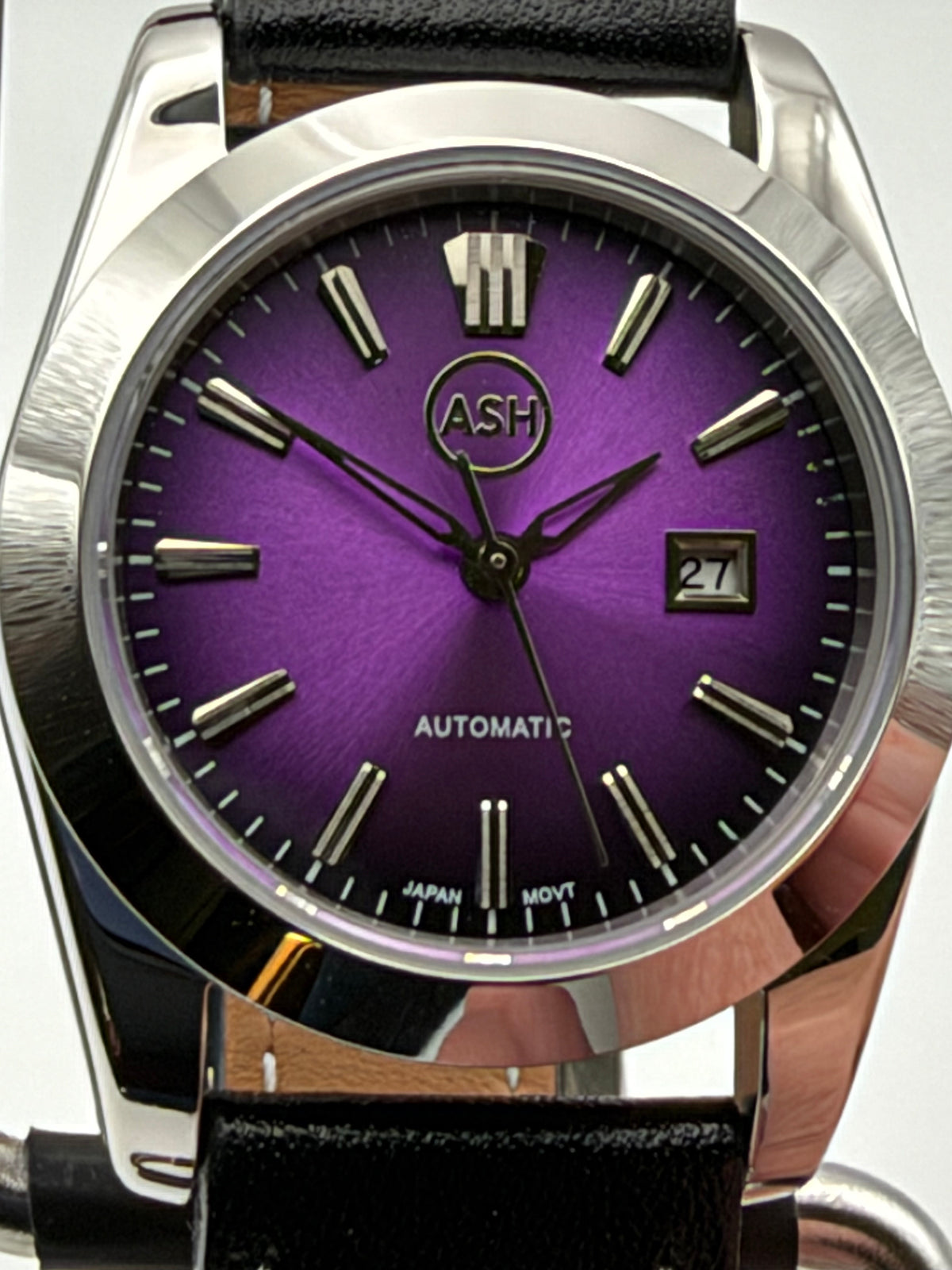 After Midnight. B-stock: indices imperfections between 1 and 3. 31mm stainless steel case. Sapphire crystal. Seiko NH05 automatic.