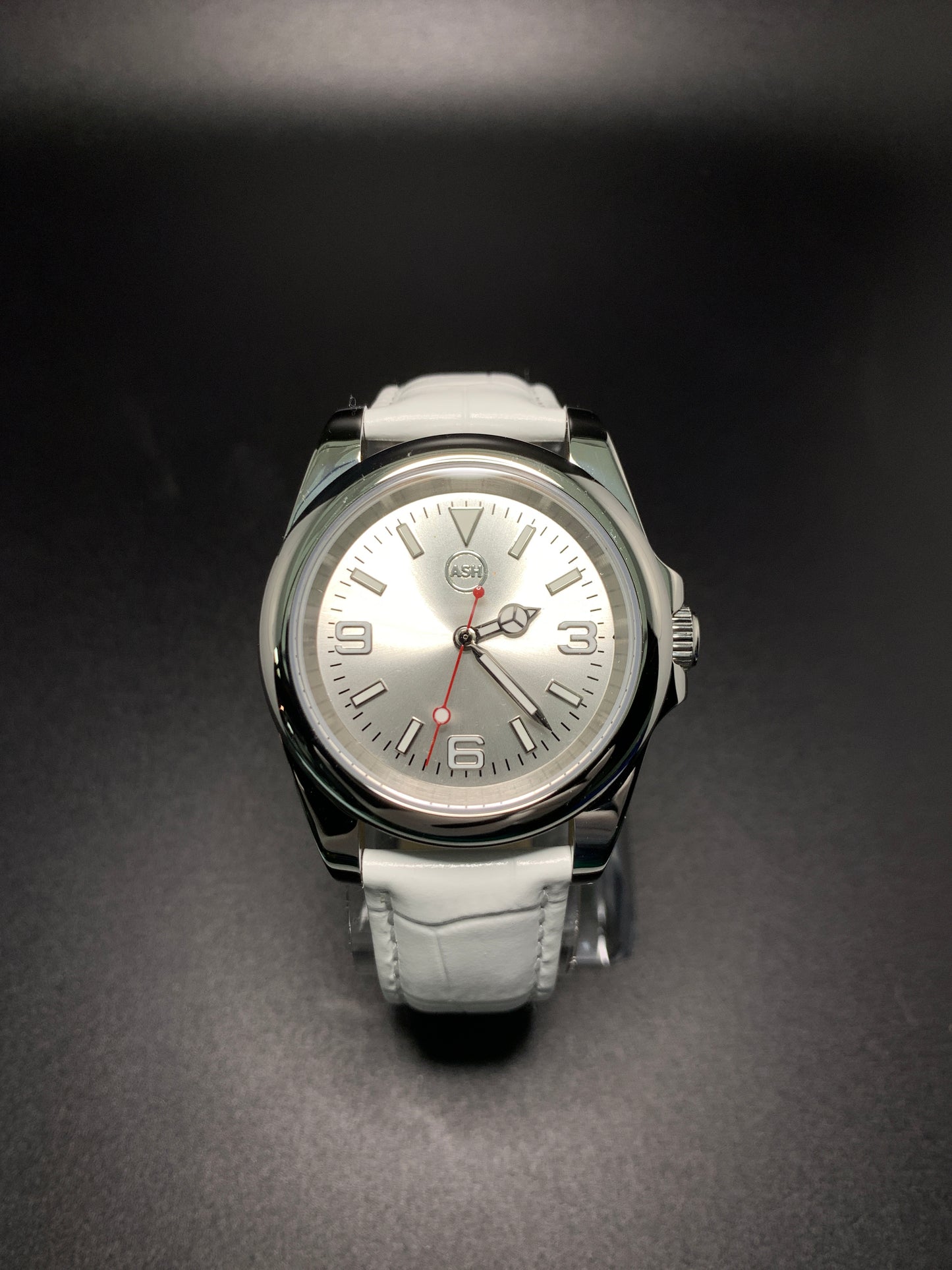 Custom Automatic Silver Sunburst Seiko Wristwatch